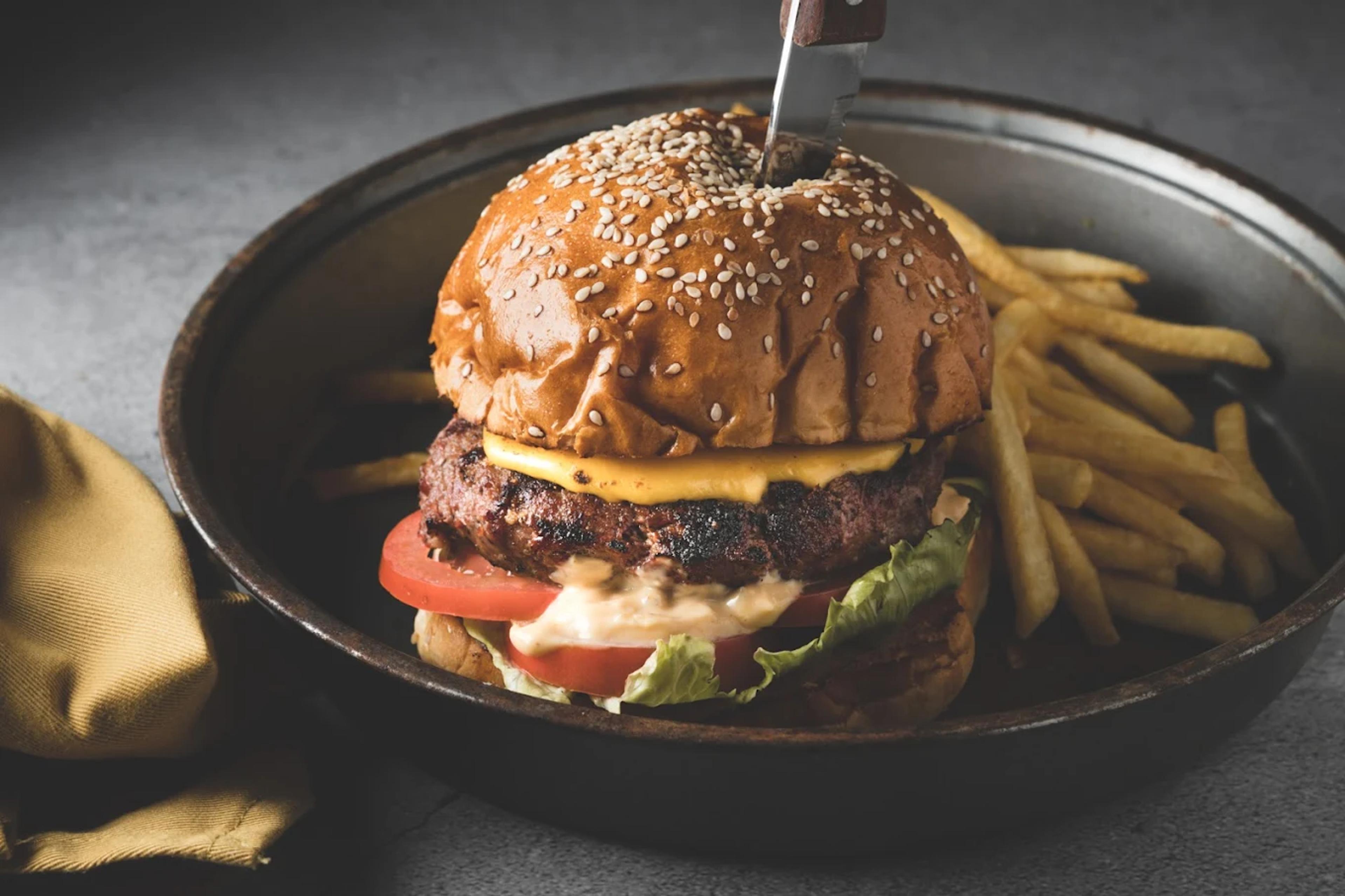 wagon wheel burger hcmc saigon