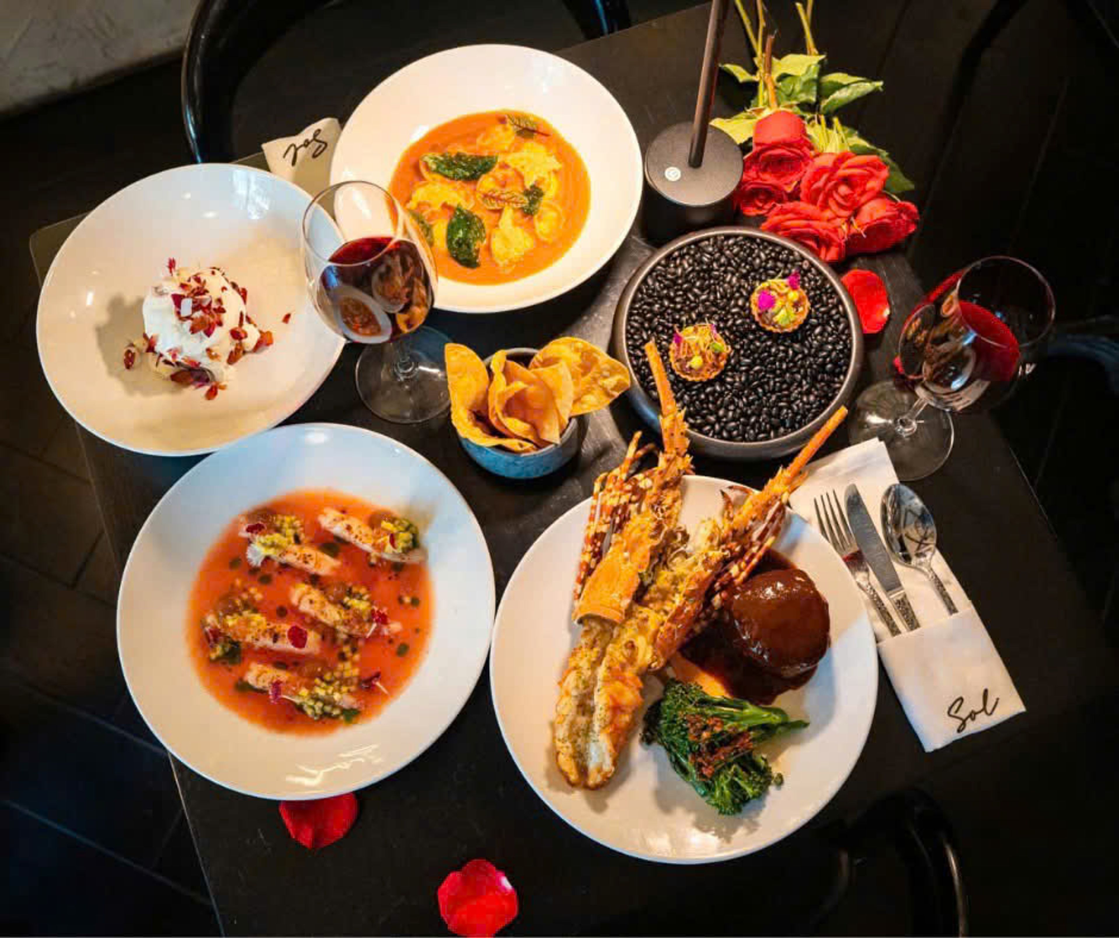Sol Kitchen & Bar food dining