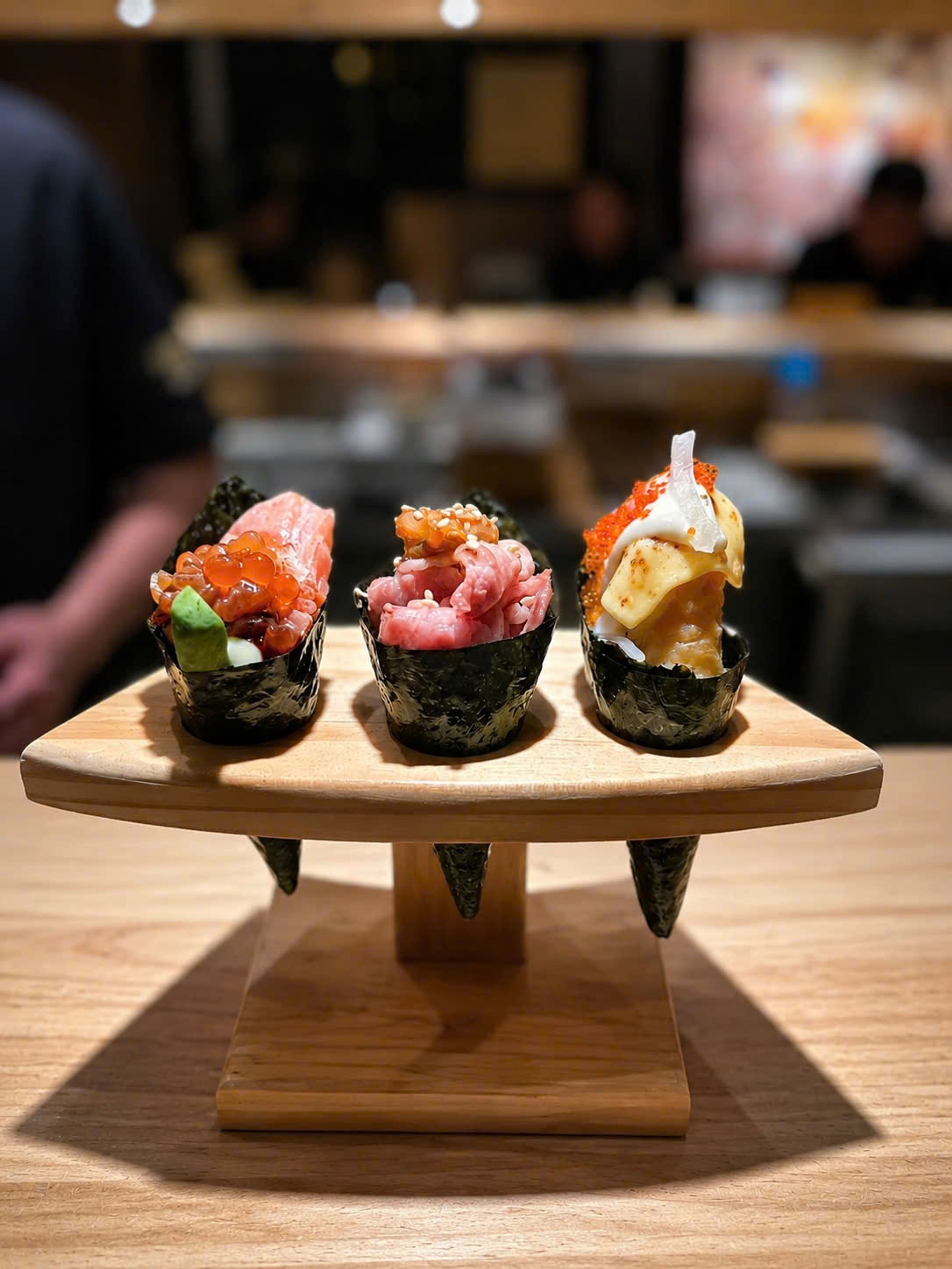 temaki roll sushi