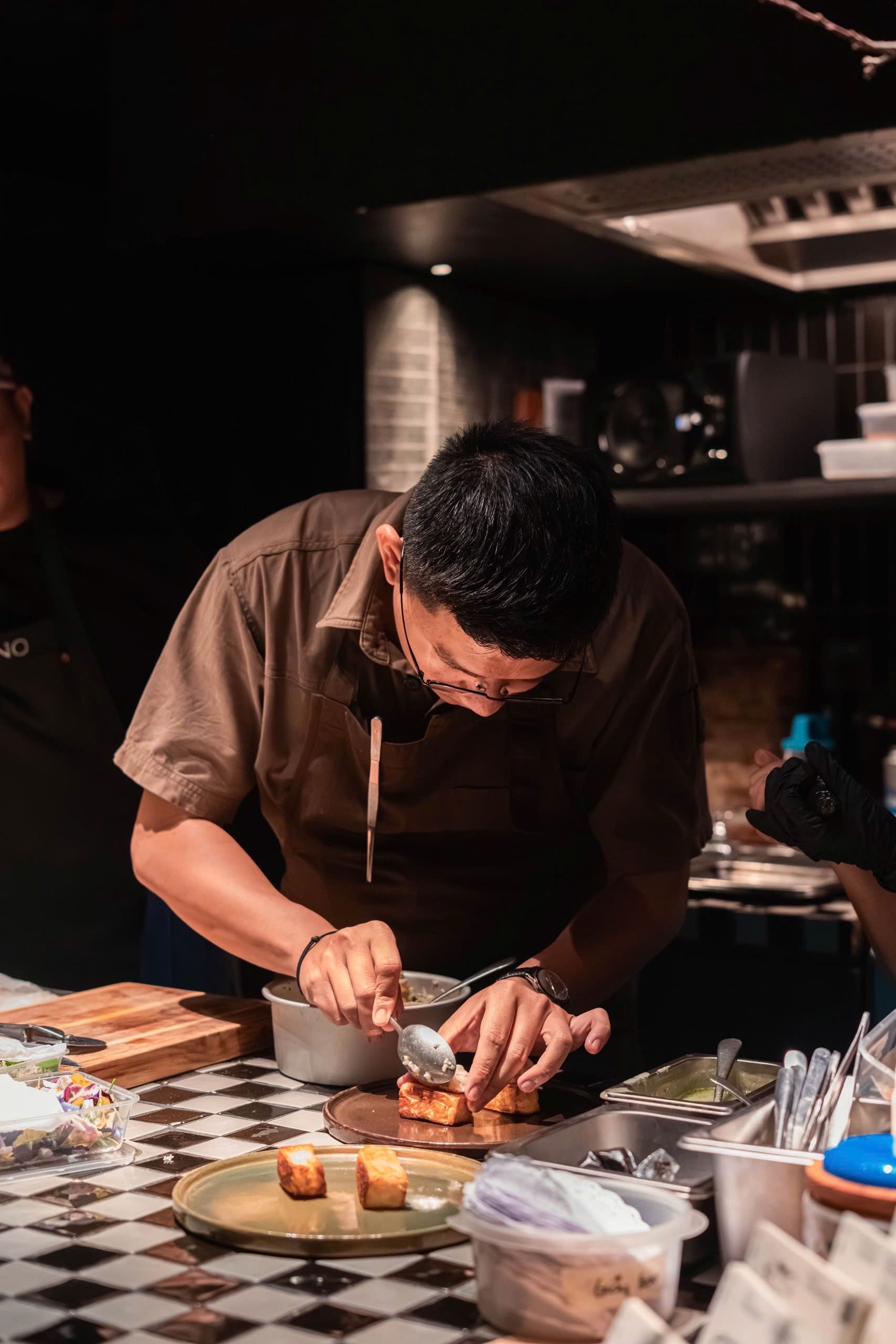 duc cook adau kitchen