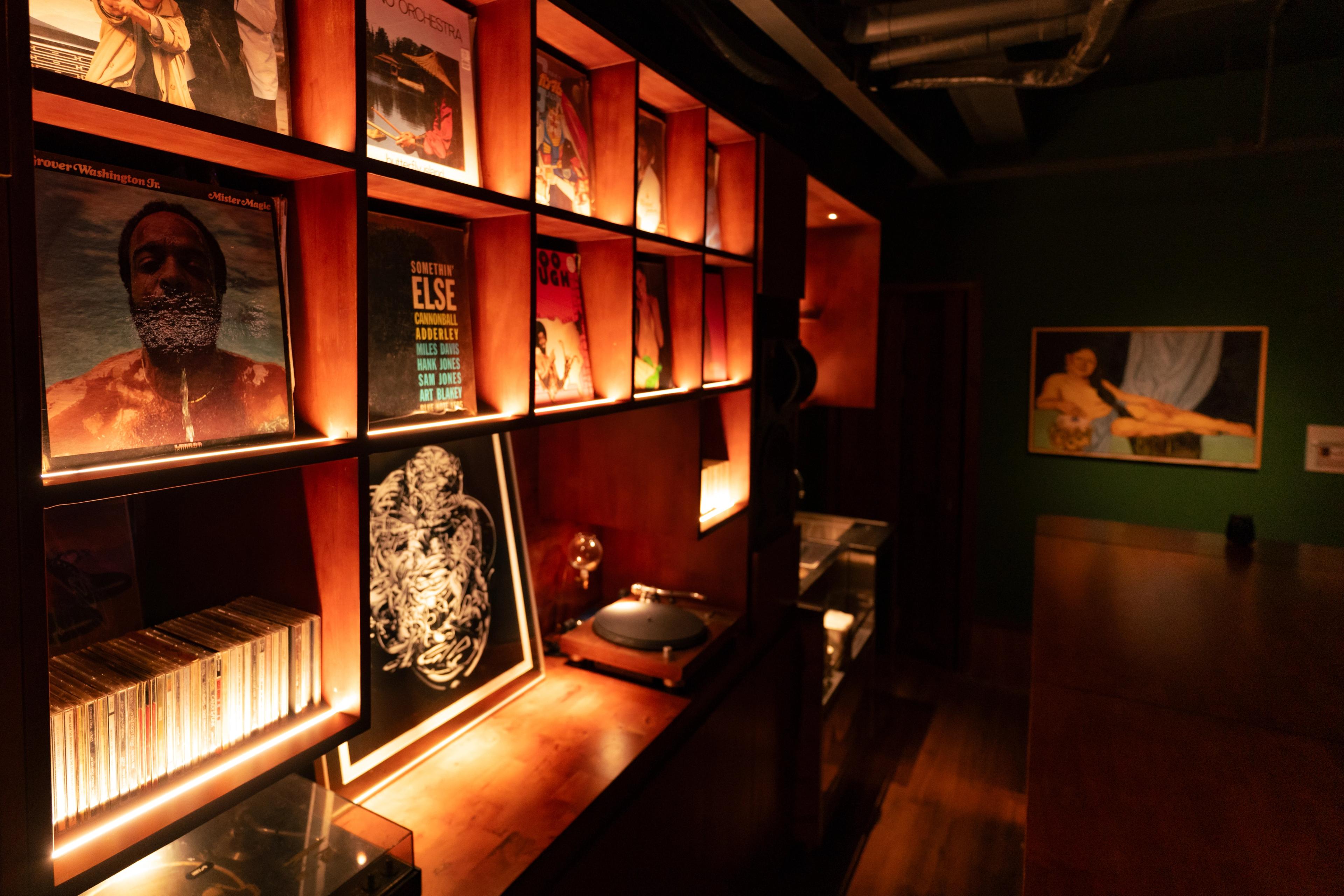 La Scène Listening Room 