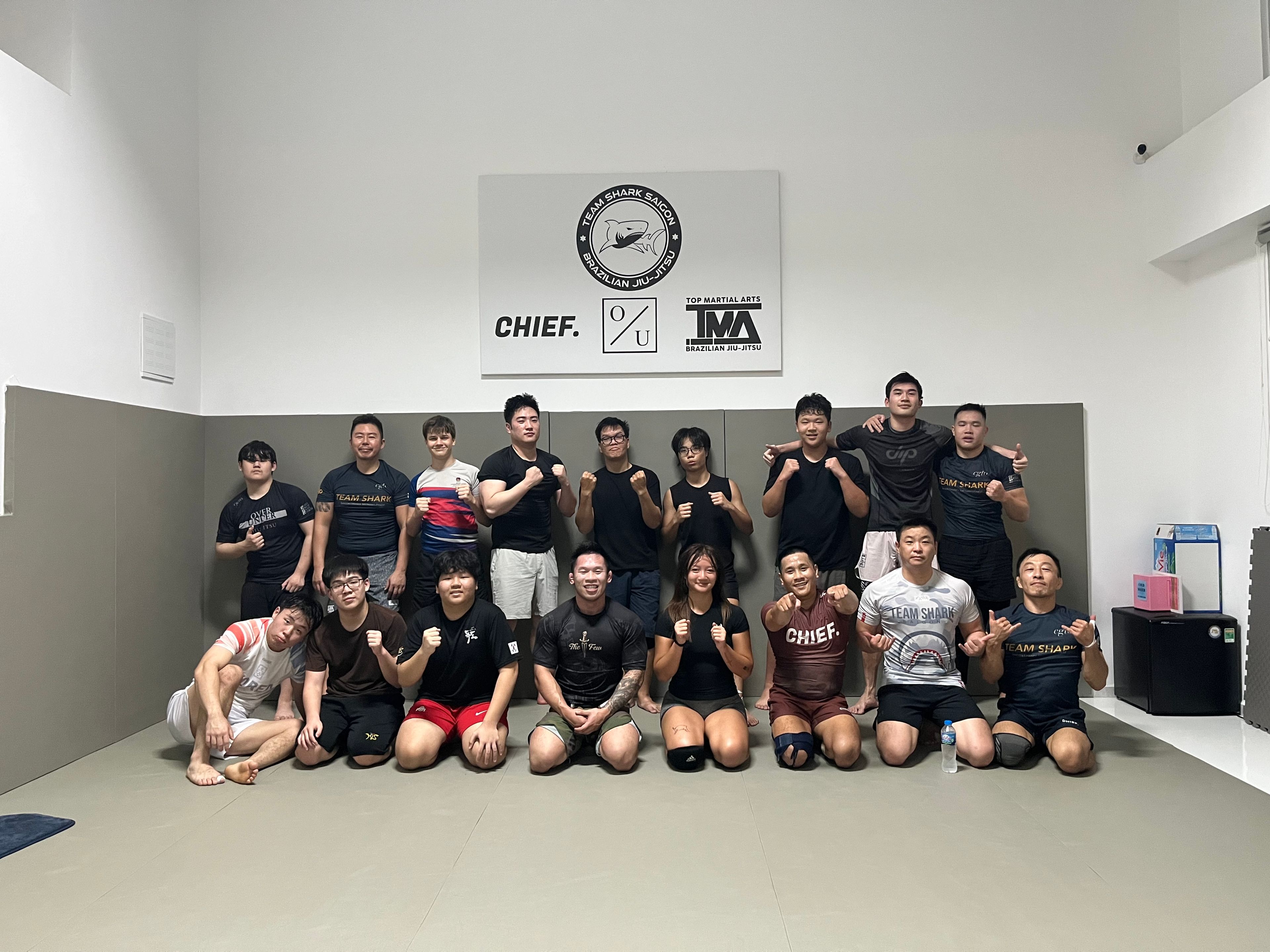 team shark saigon thao dien jiu jitsu