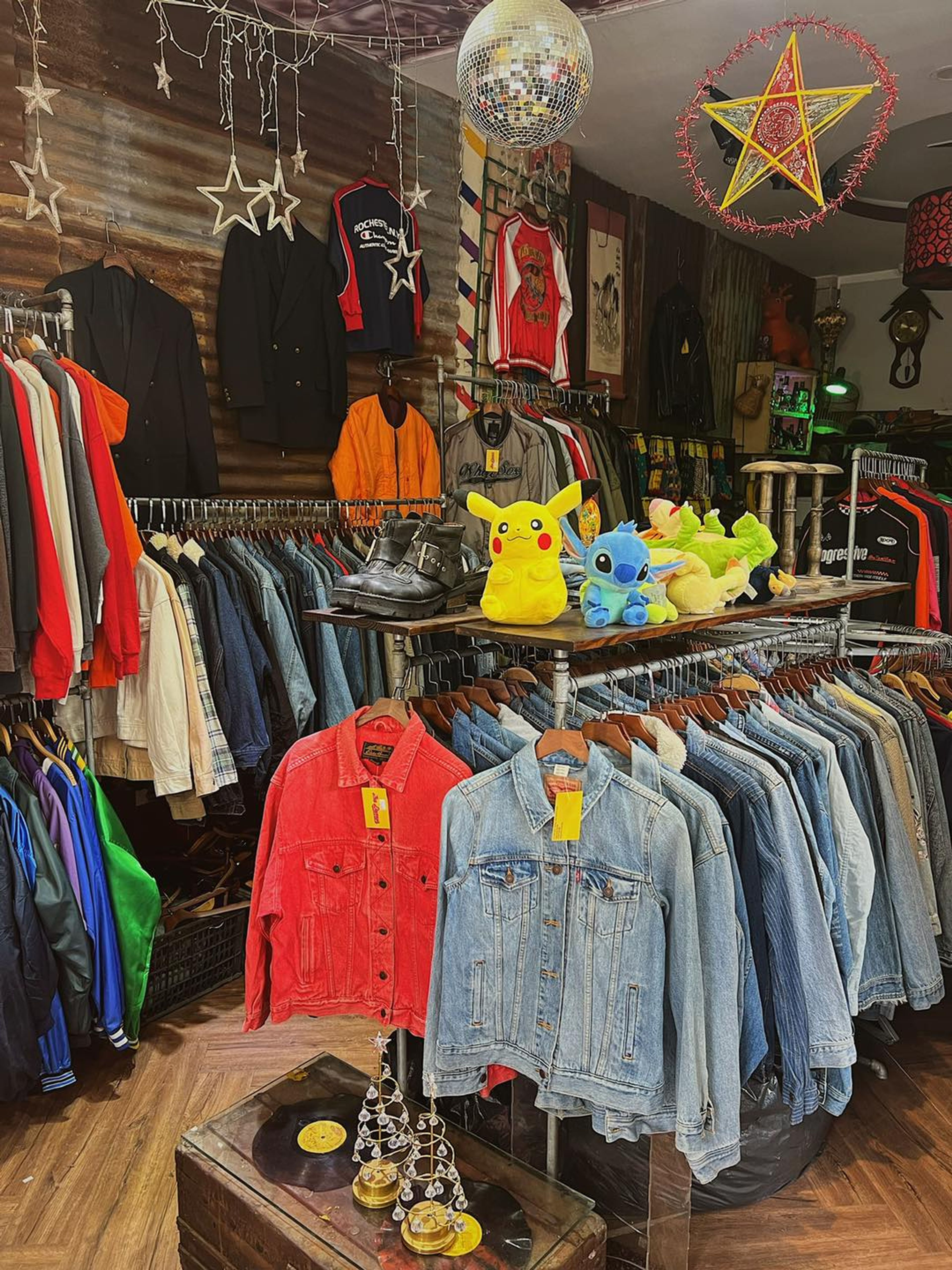 saigon hcmc vietnam vintage culture clothing store