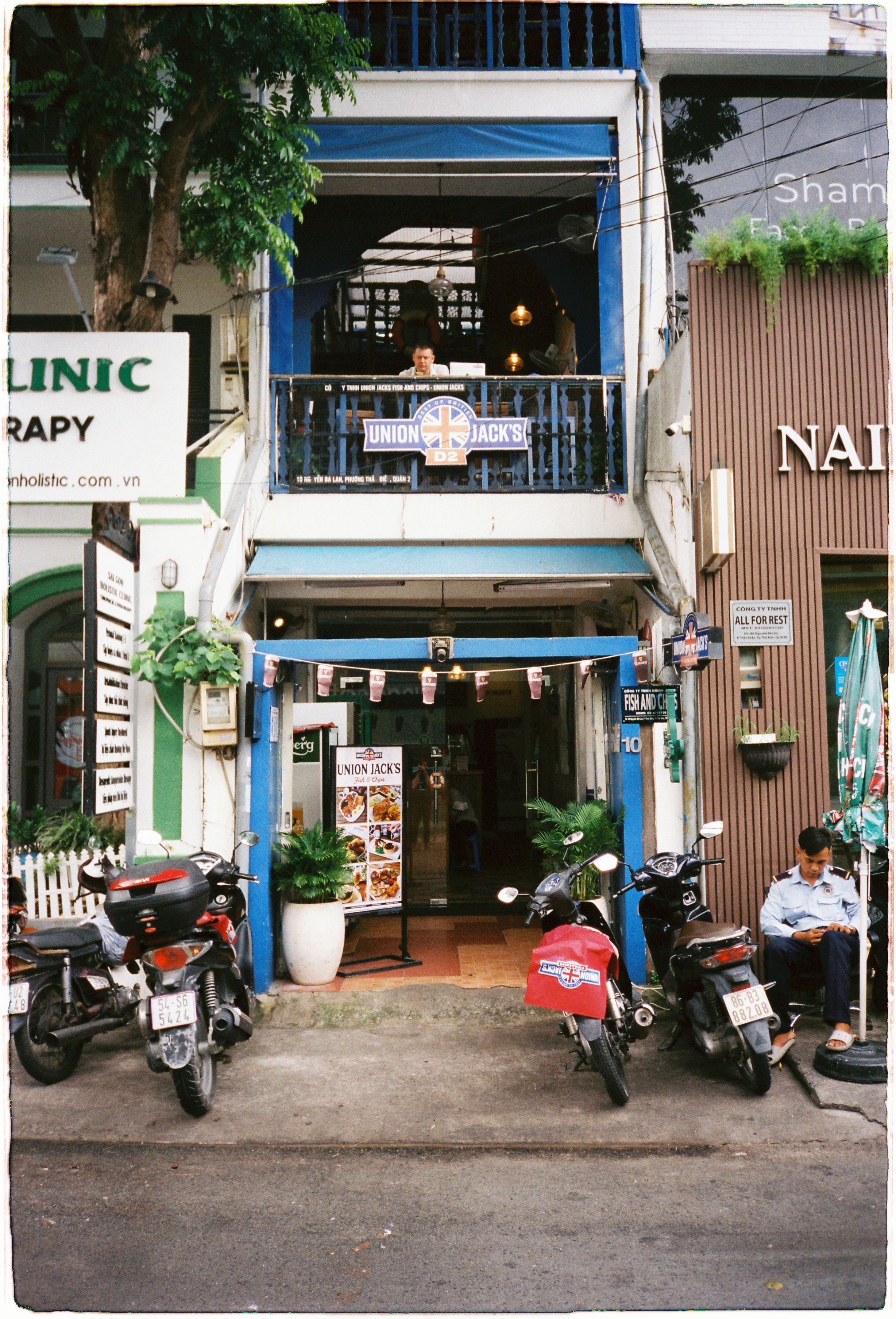 union jacks saigon fish and chips