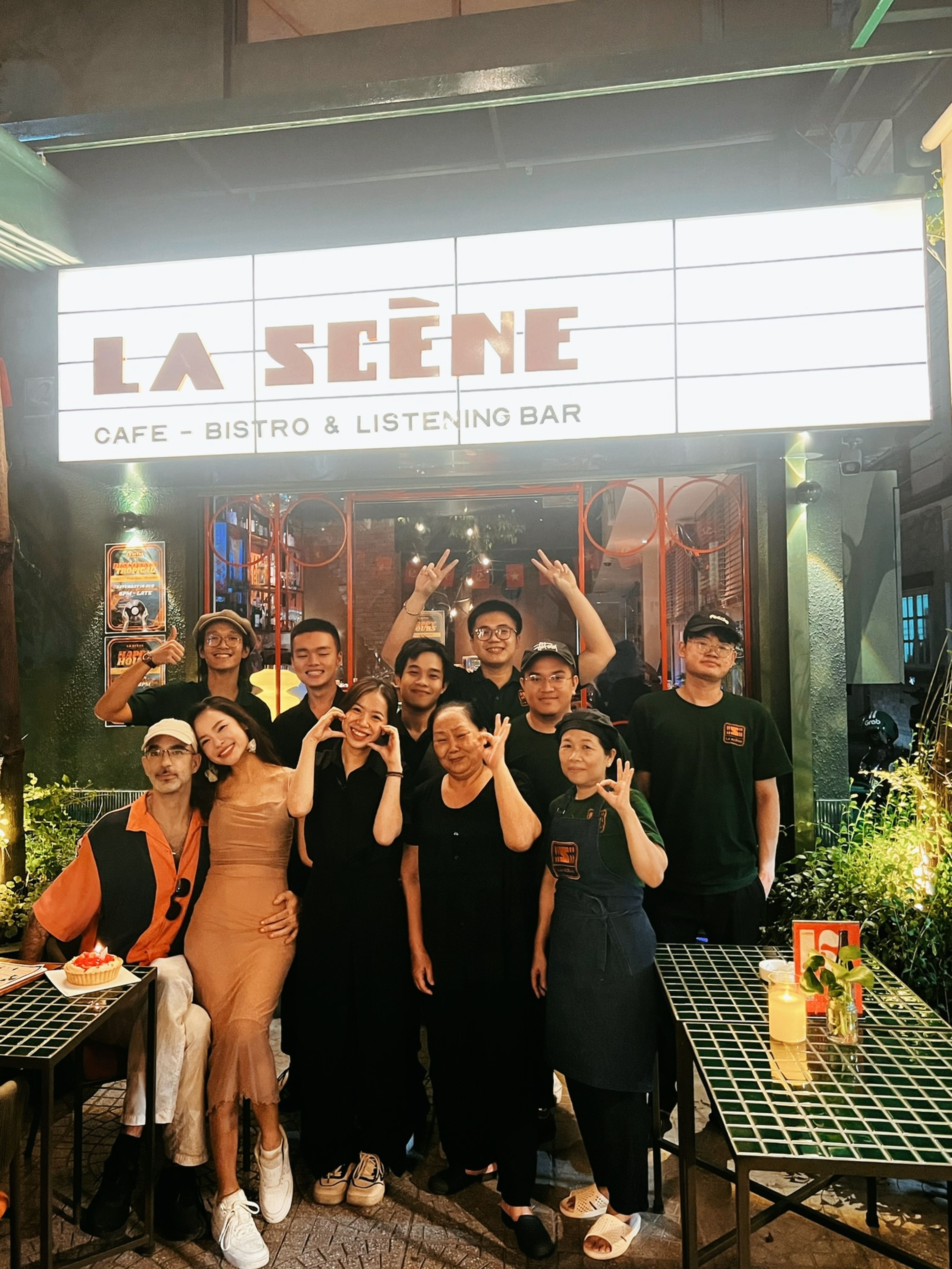 La Scène Outdoor Patio