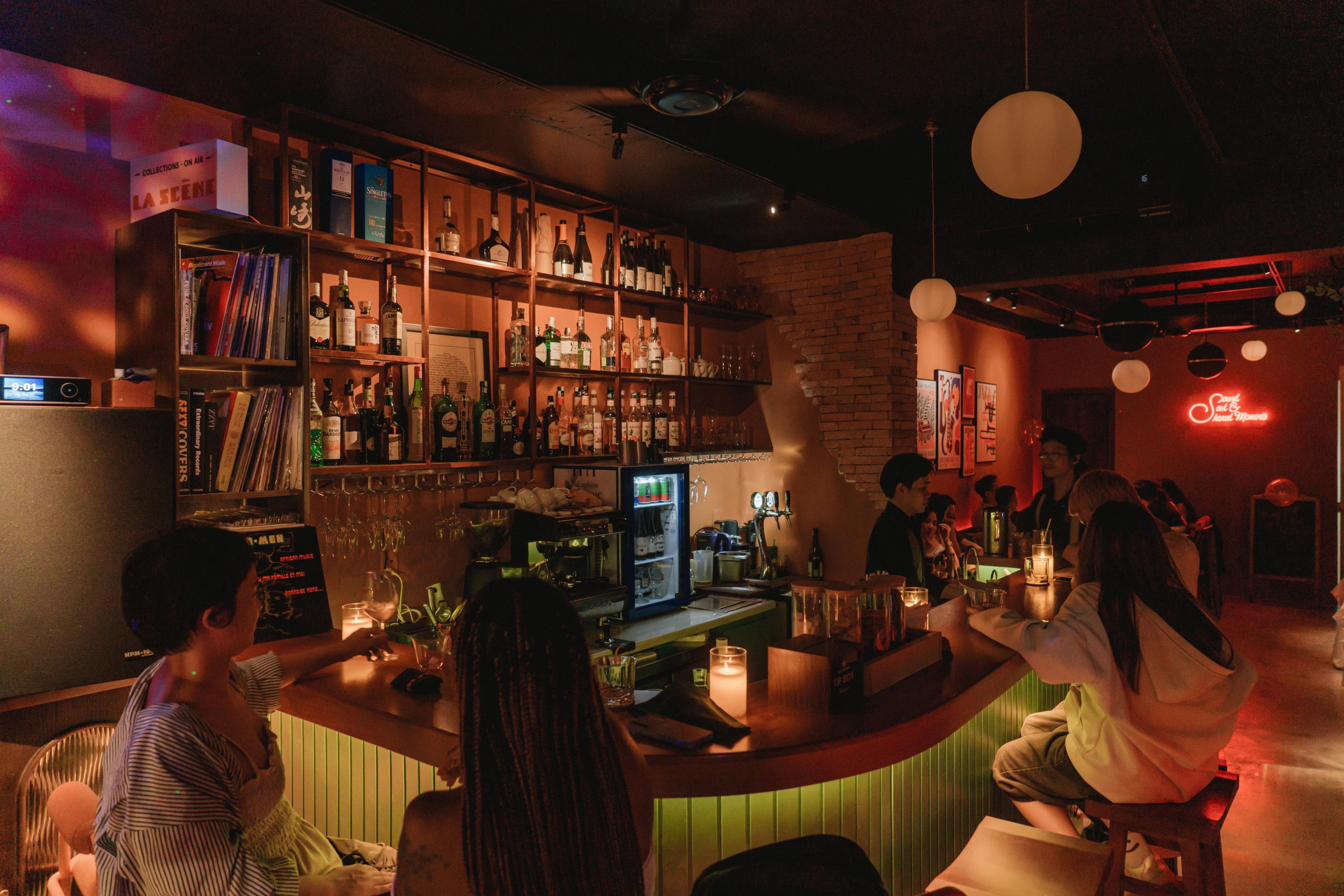 la scene hcmc saigon nightlife