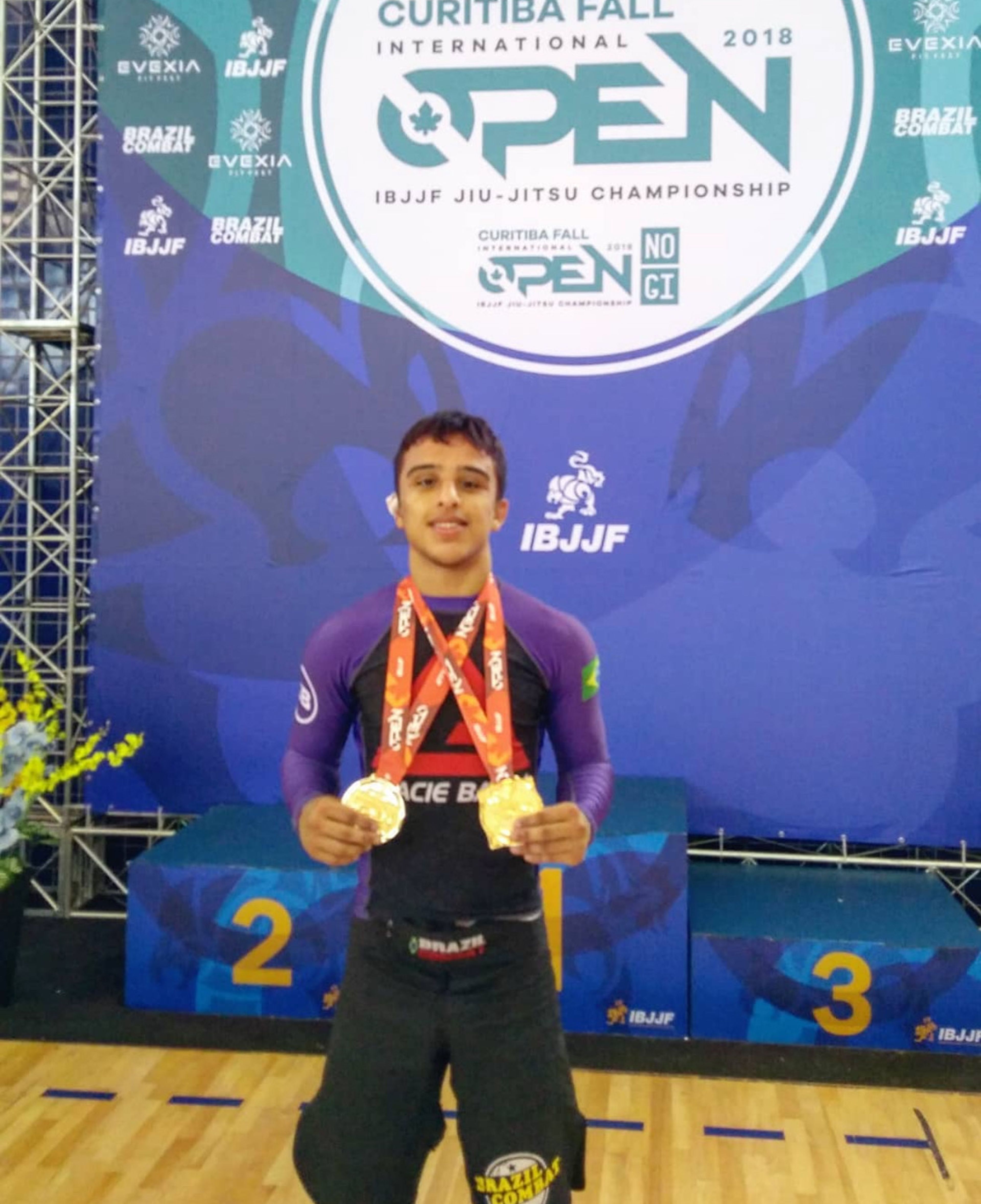 mma fighter jiu jitsu competition 