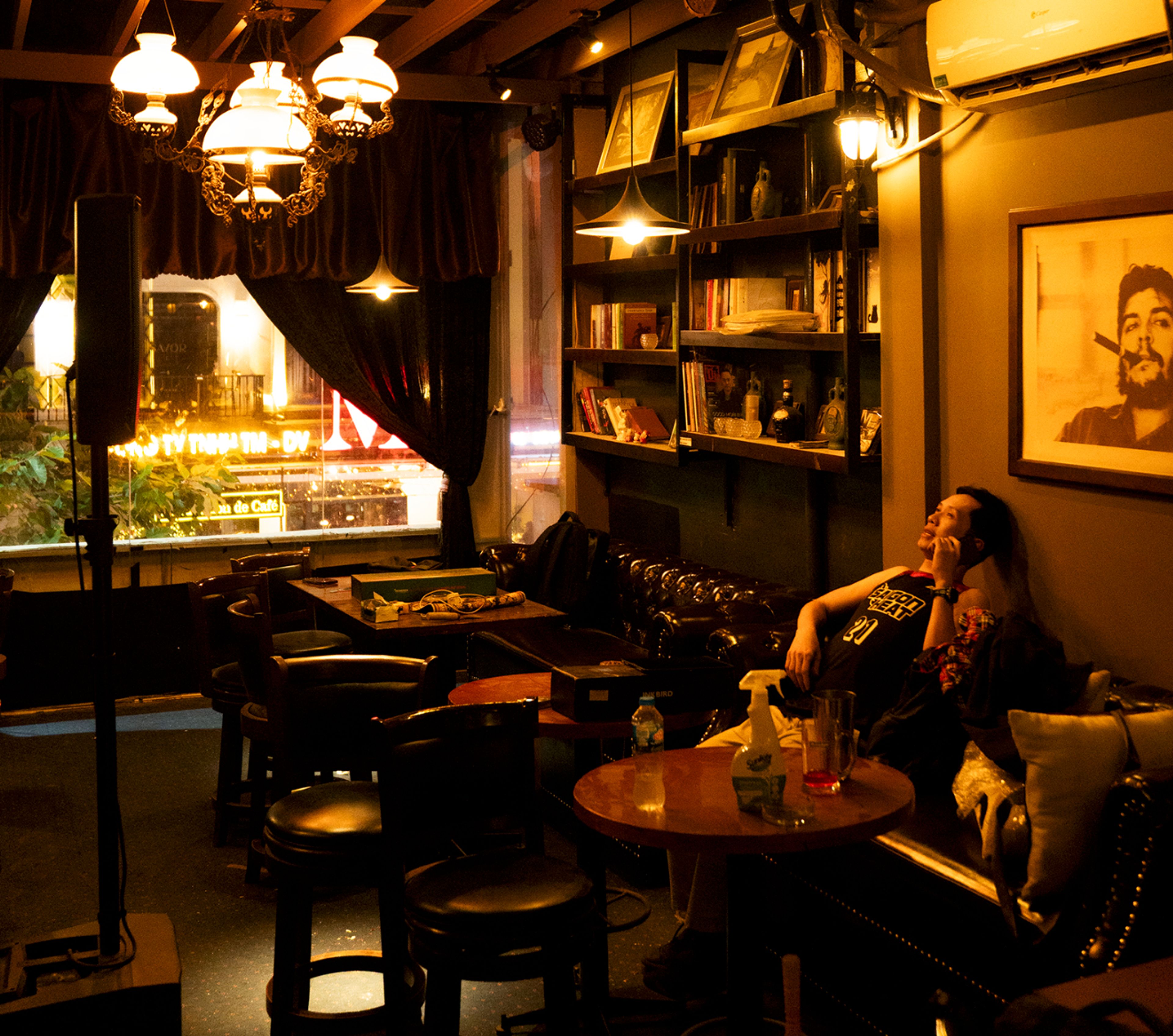 Tailor Bar