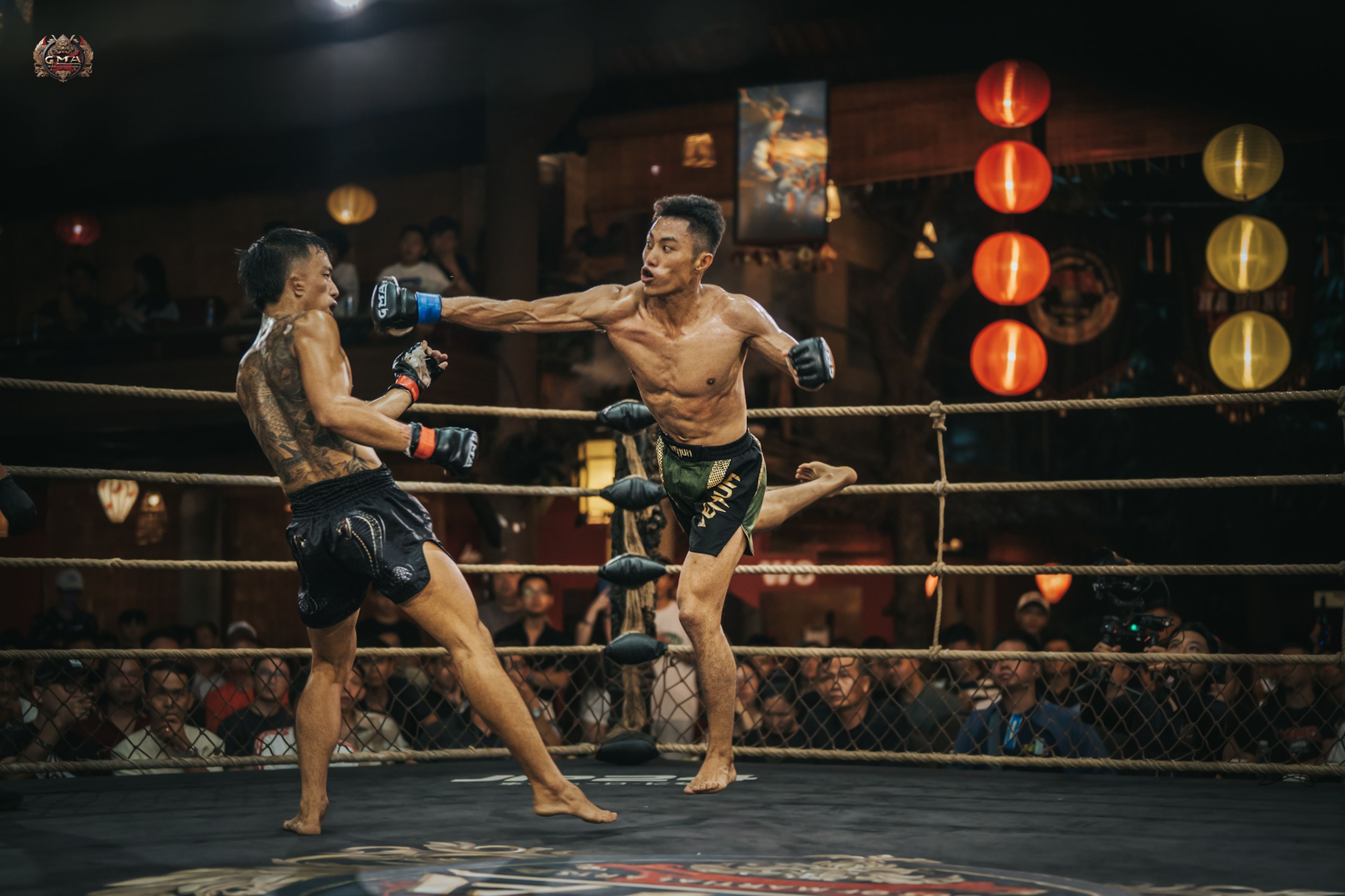 superman punch mma vietnam