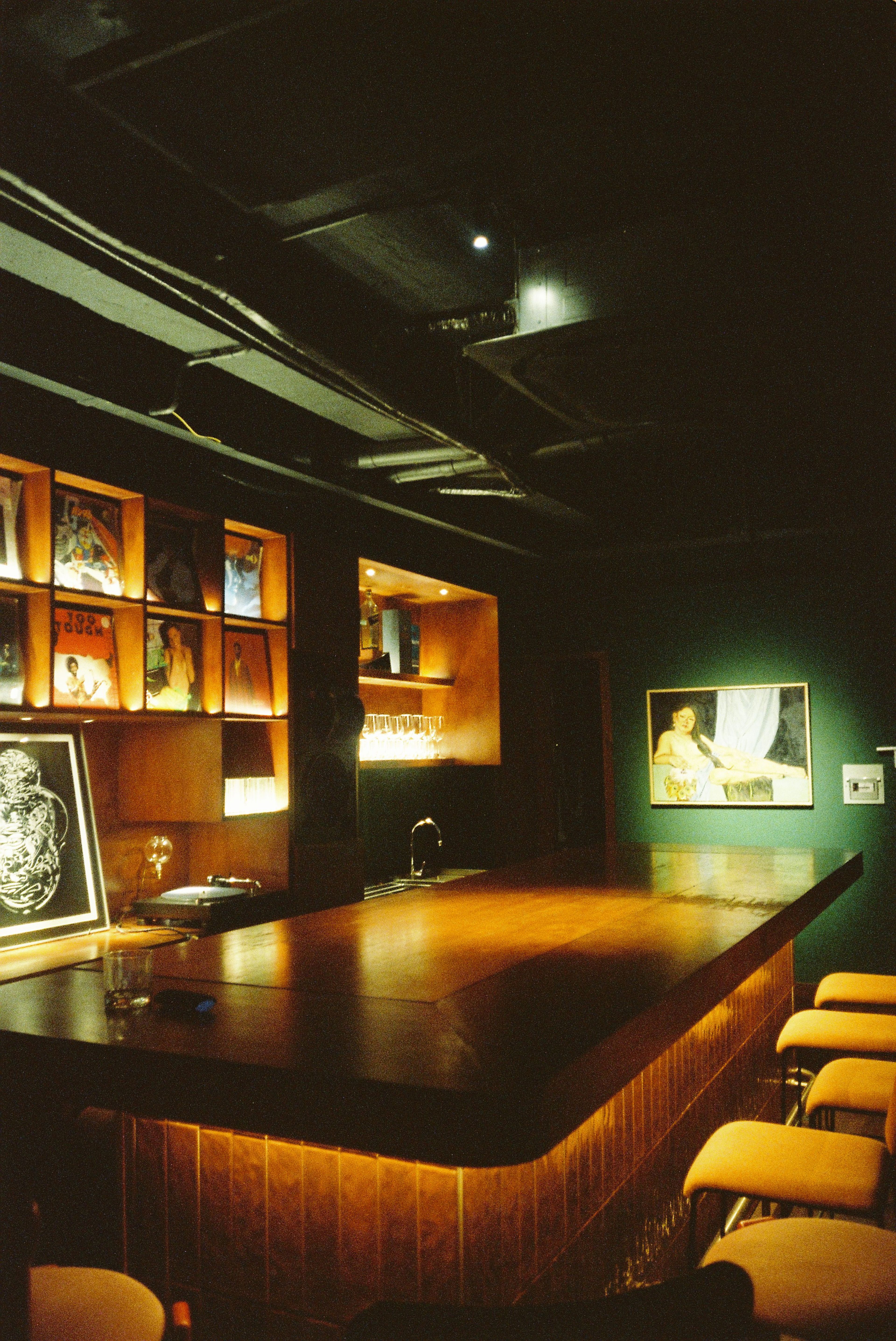 La Scène Listening Room