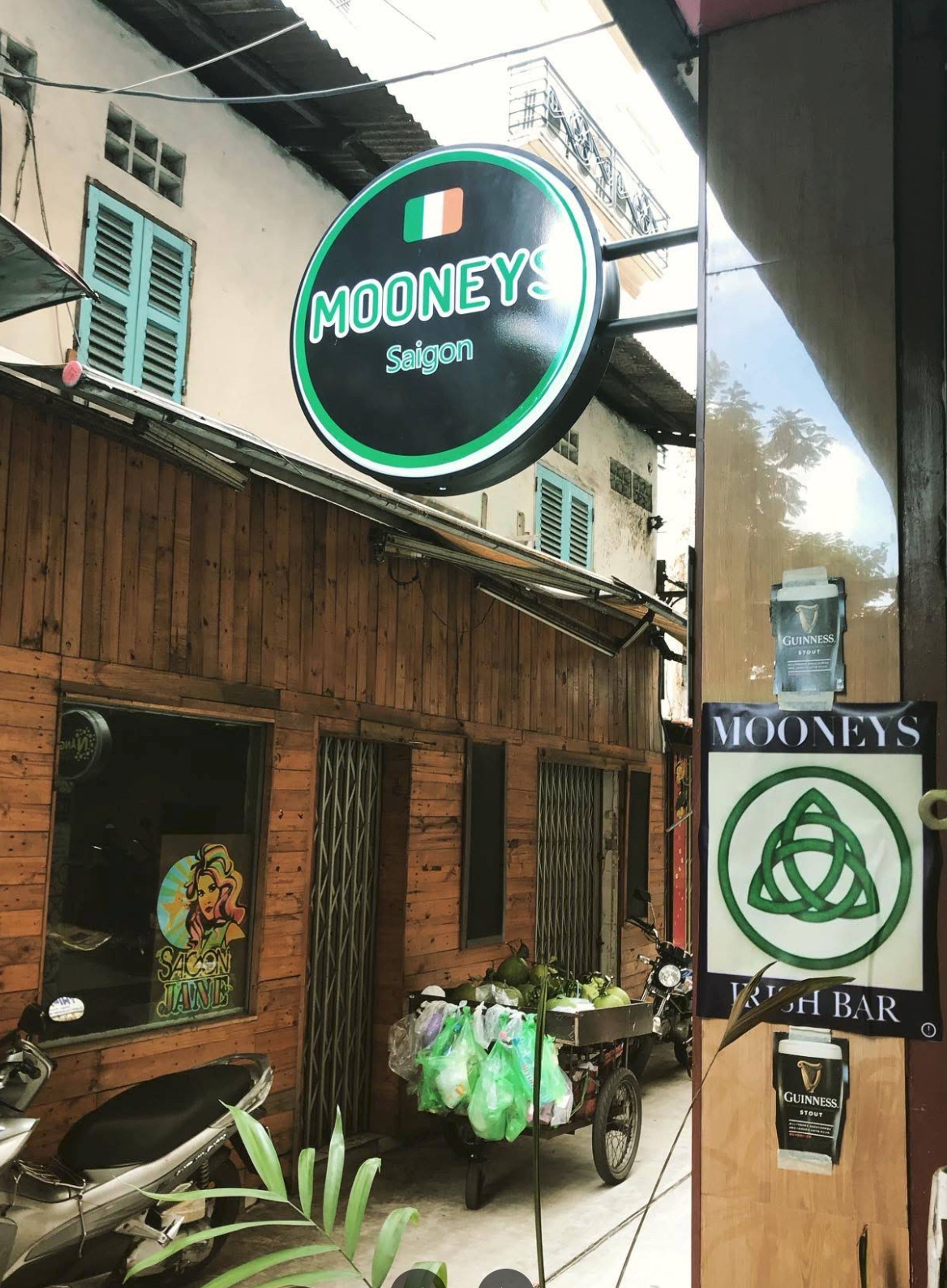 Mooneys Saigon