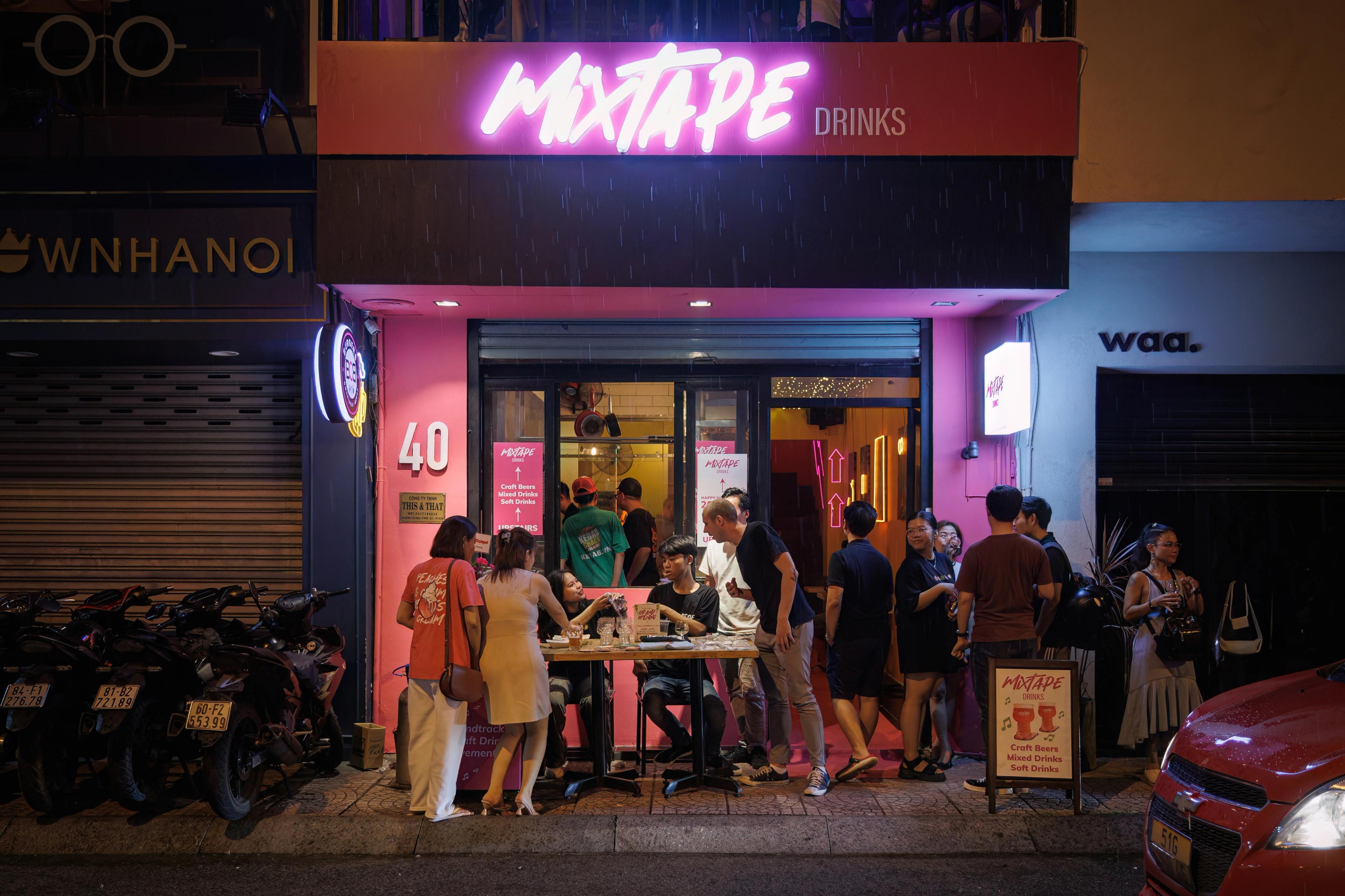 mixtape craft beer saigon vietnam night