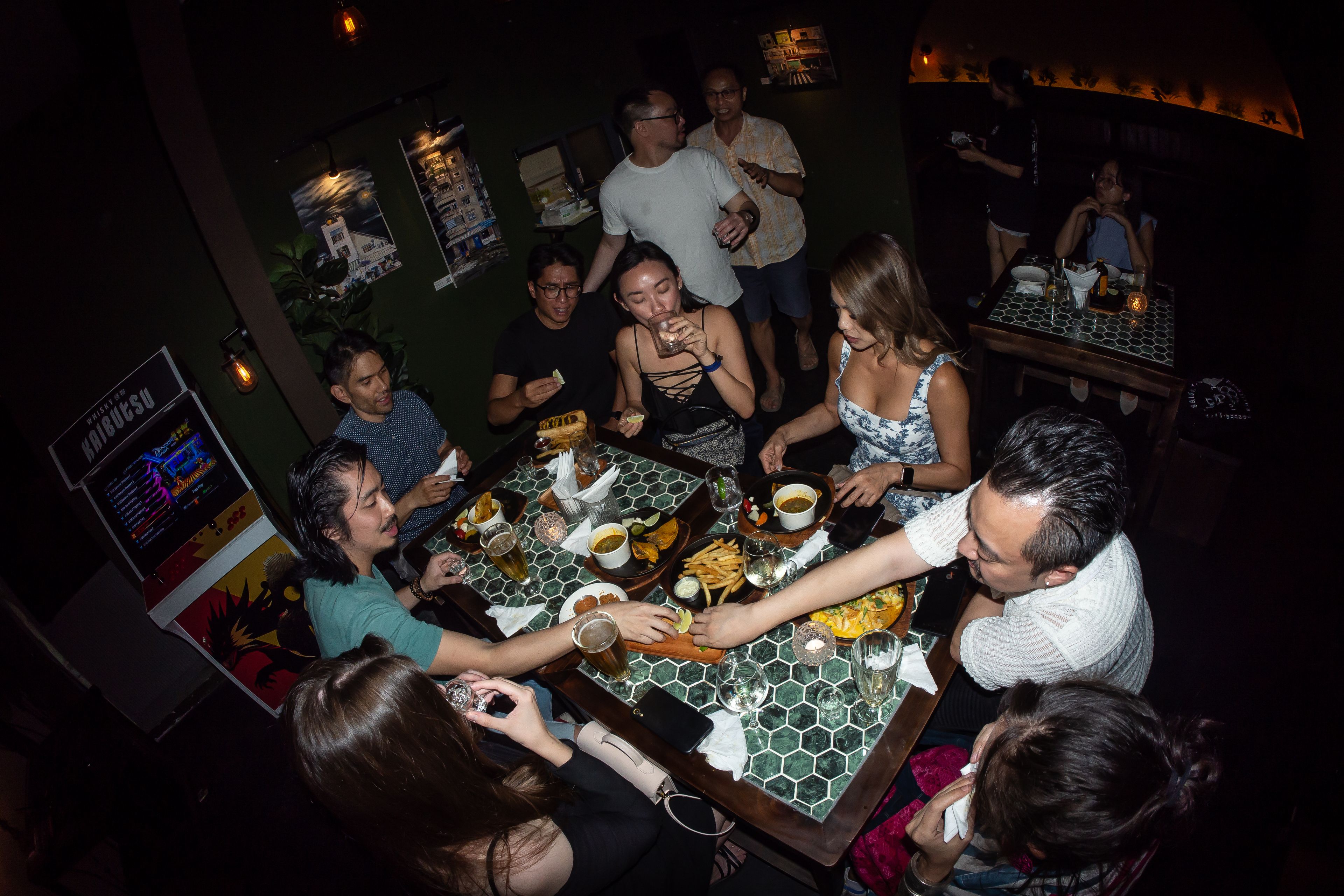 alibi food drinks