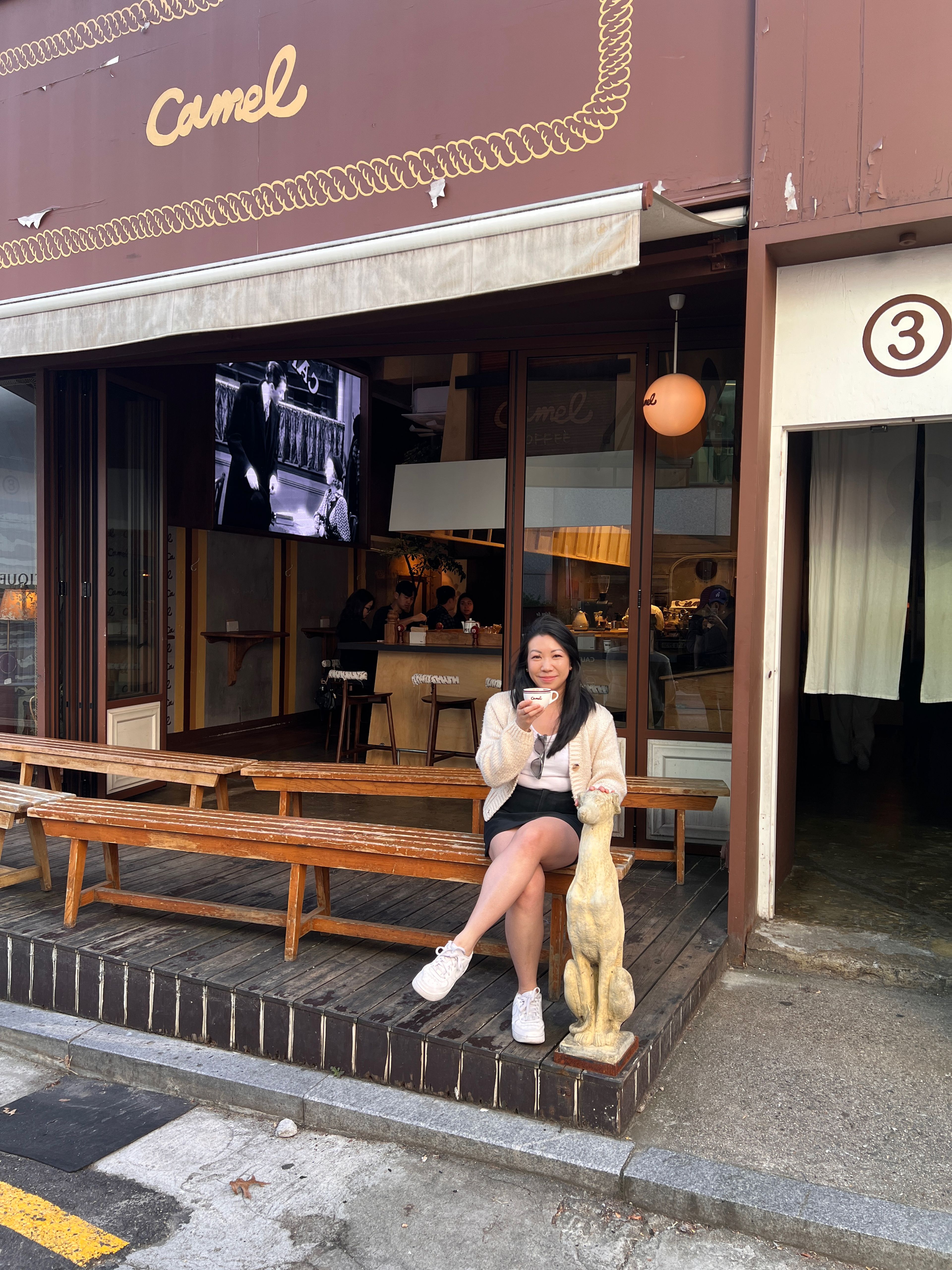 ngoc coffee girl vietnam hcmc