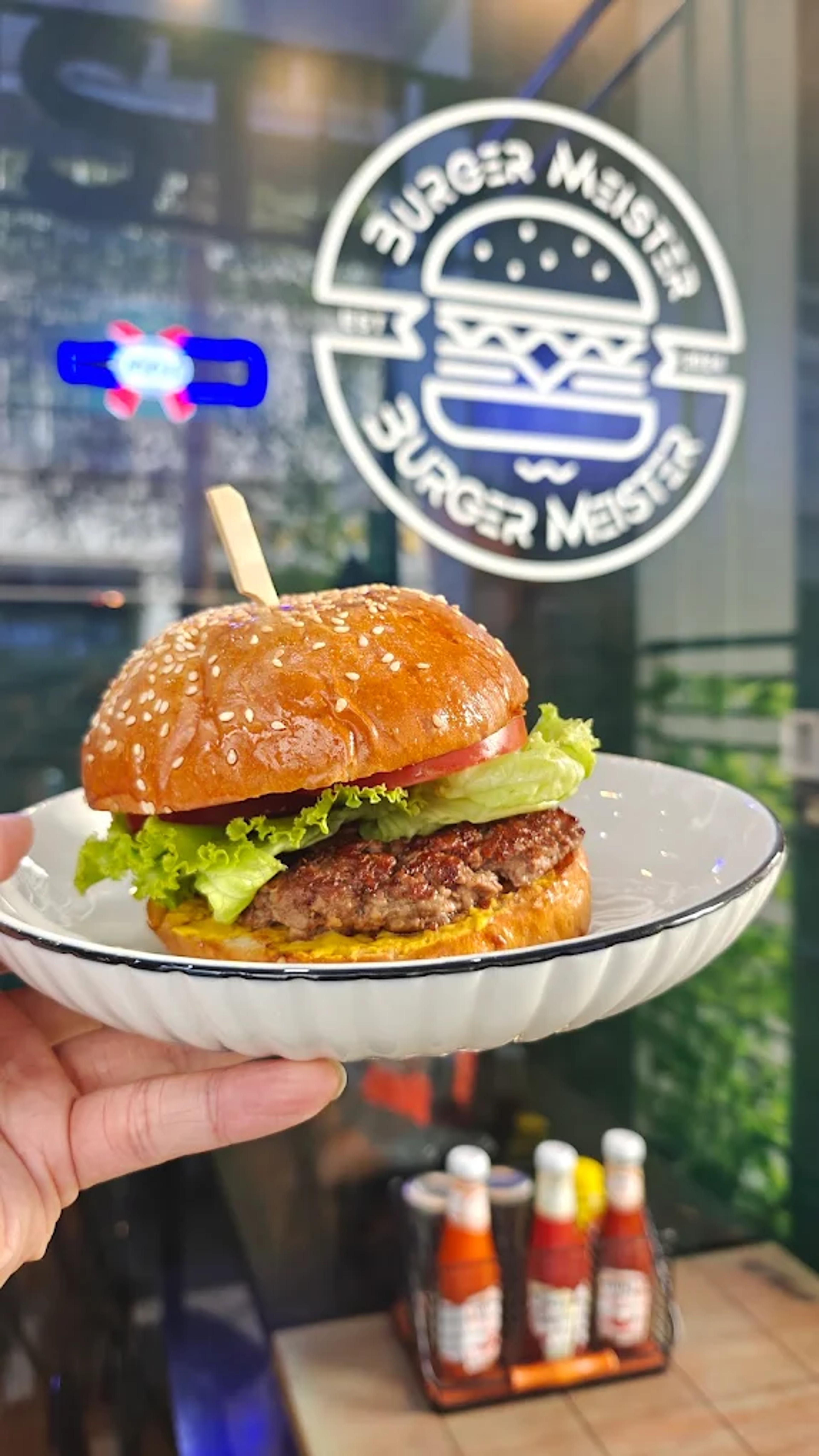 wagon wheel burger hcmc saigon
