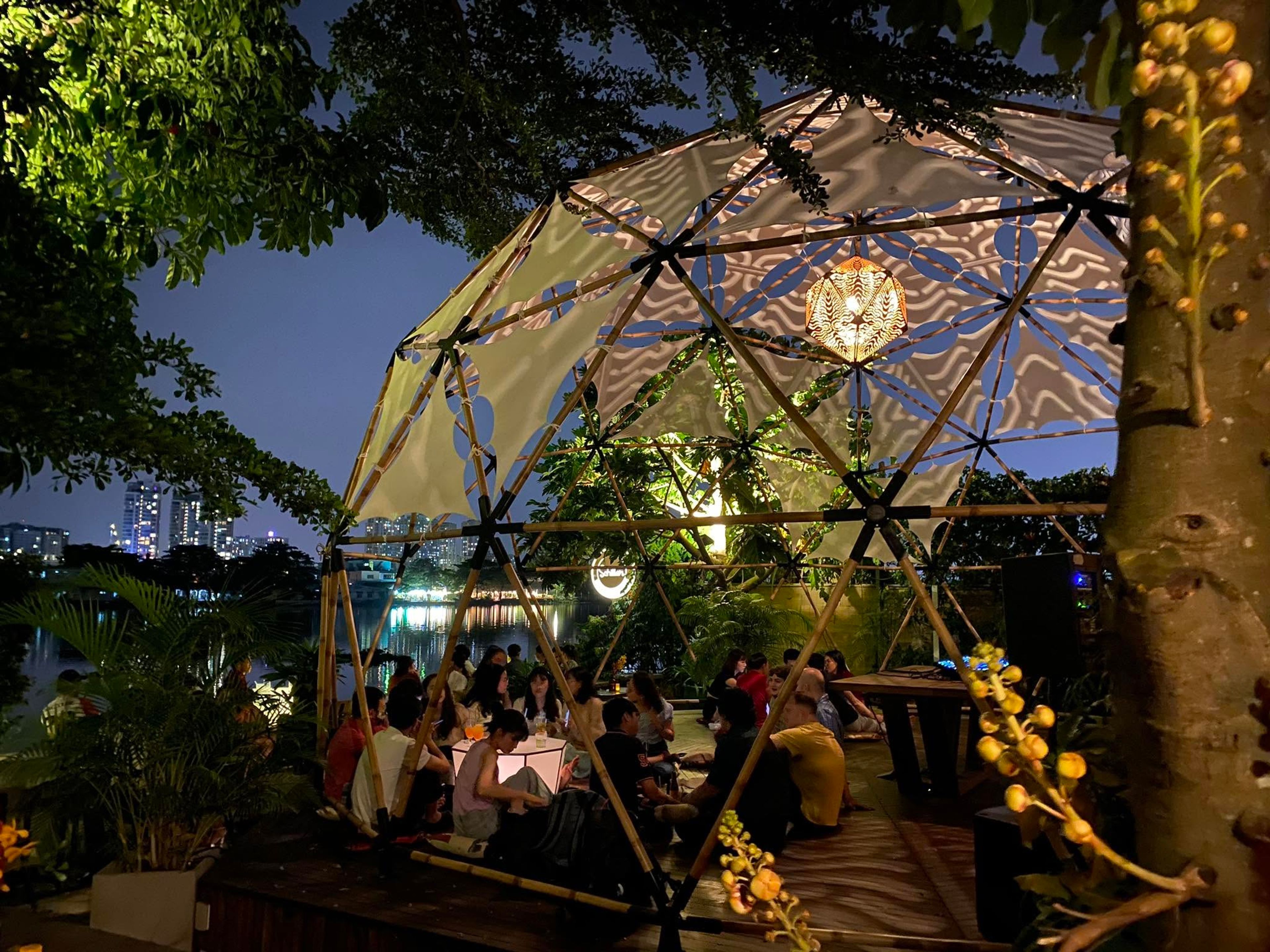 schiller german bar saigon