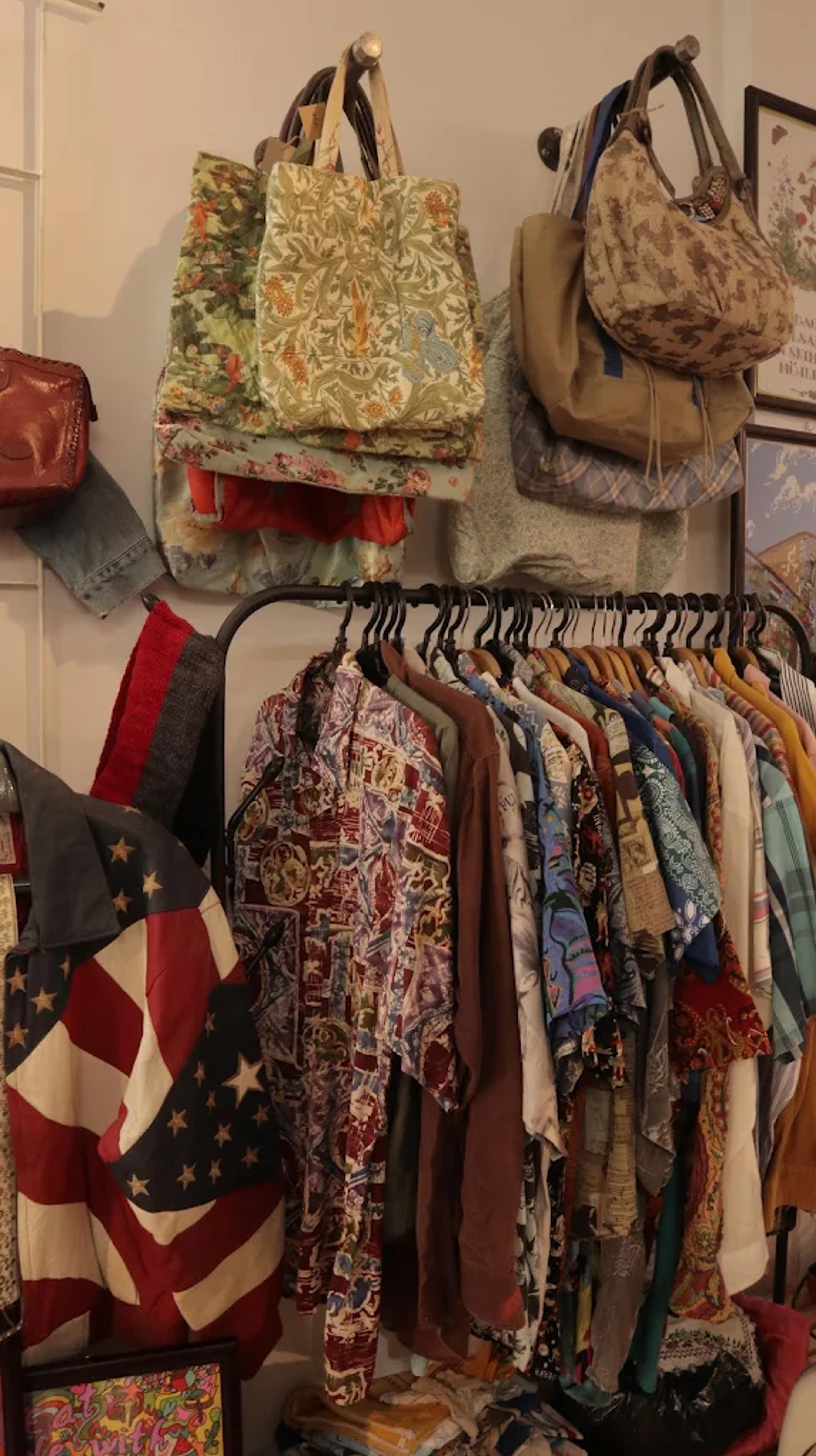 thedemor thrift vintage hcmc saigon