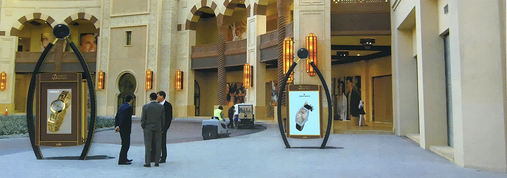 The Pearl-Qatar digital signage United Development Company