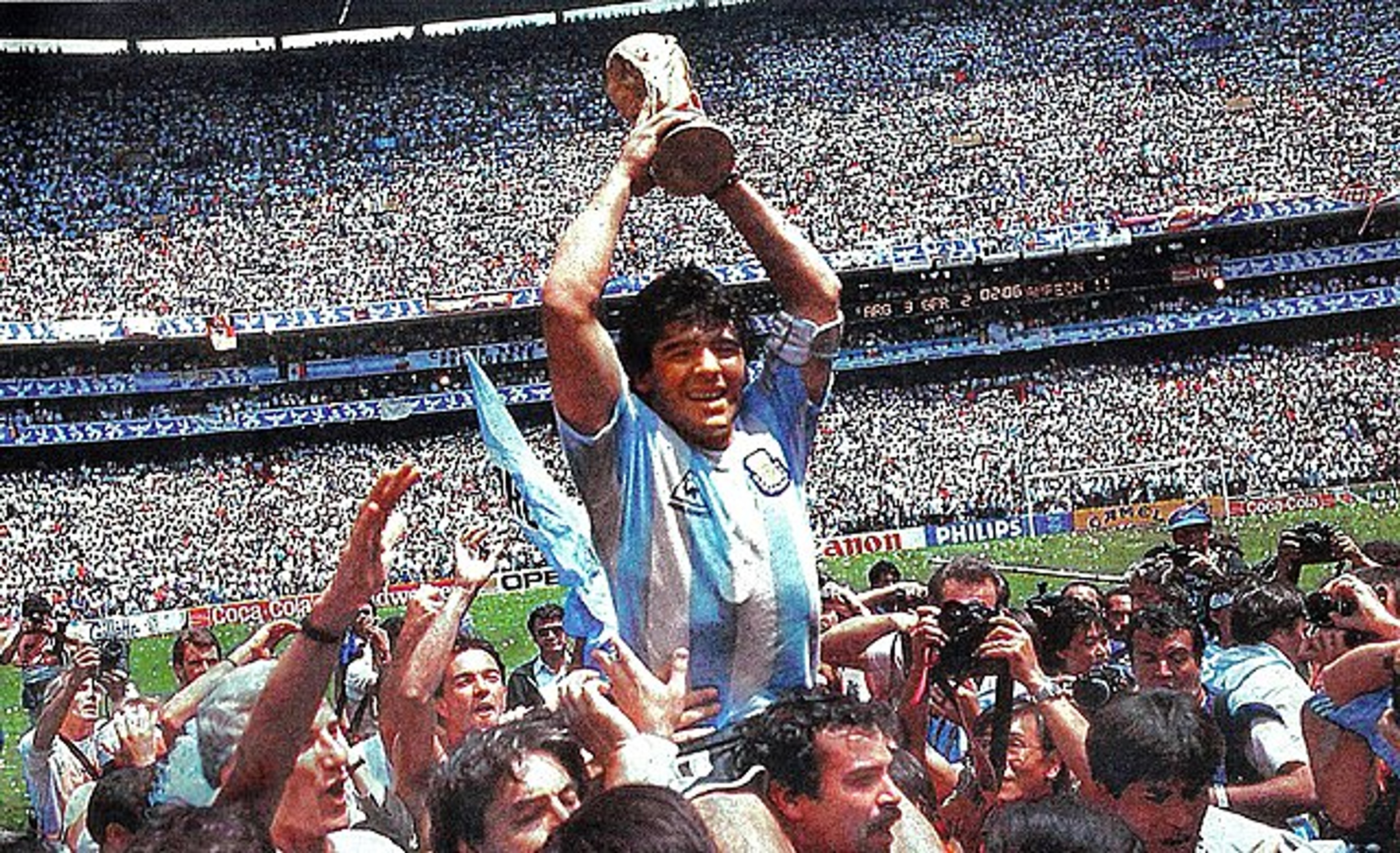 Diego Maradona, Argentina's soccer idol, at the FIFA World Cup at the Estadio Azteca of Mexico, celebrating the 2nd. title won by Argentina./Wikimedia commons