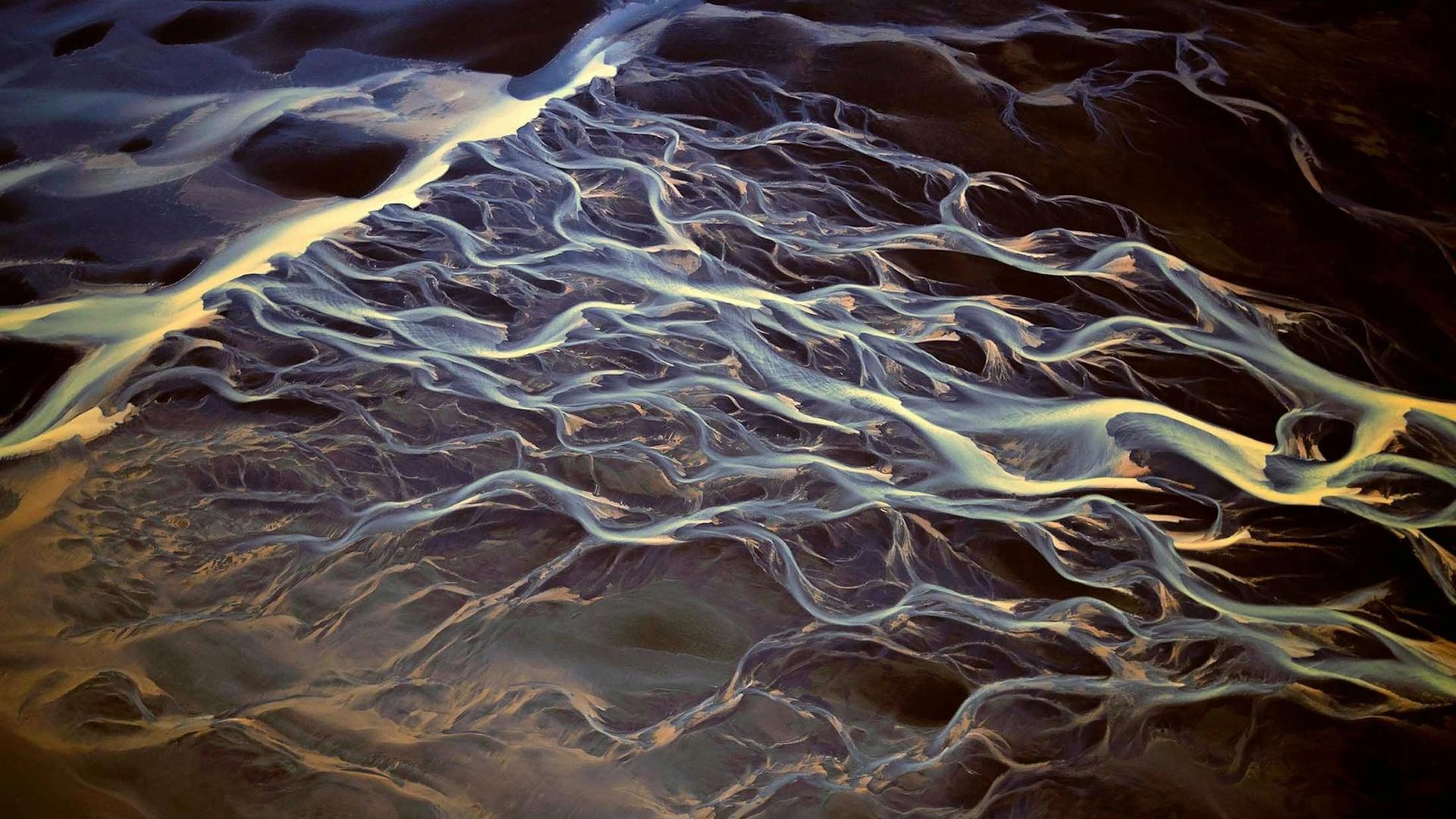 Exploring the Icelandic Landscape that Inspired J.R.R. Tolkien’s Middle Earth