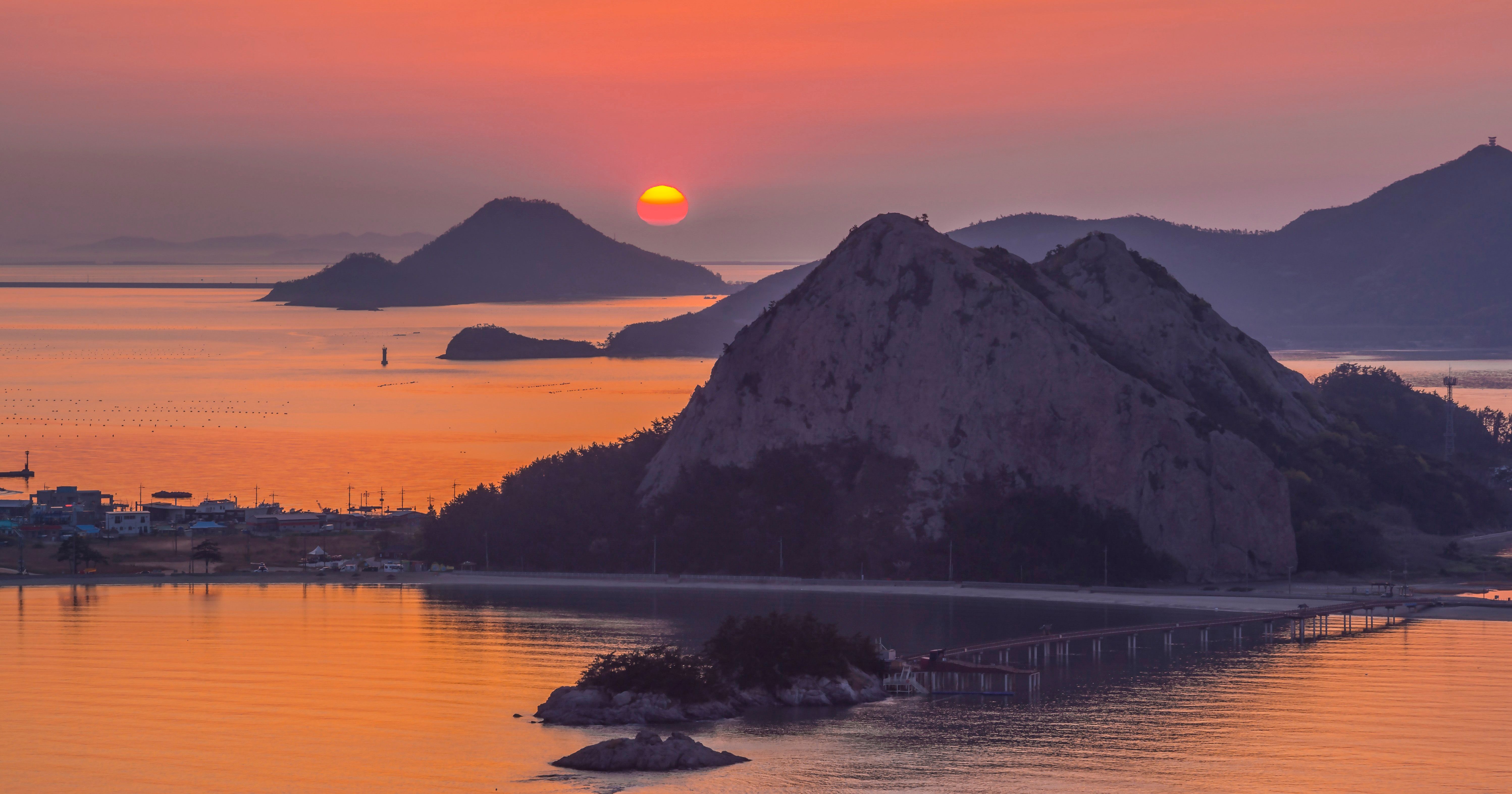 In South Korea, Love and Loss Redefine the Meaning of Home