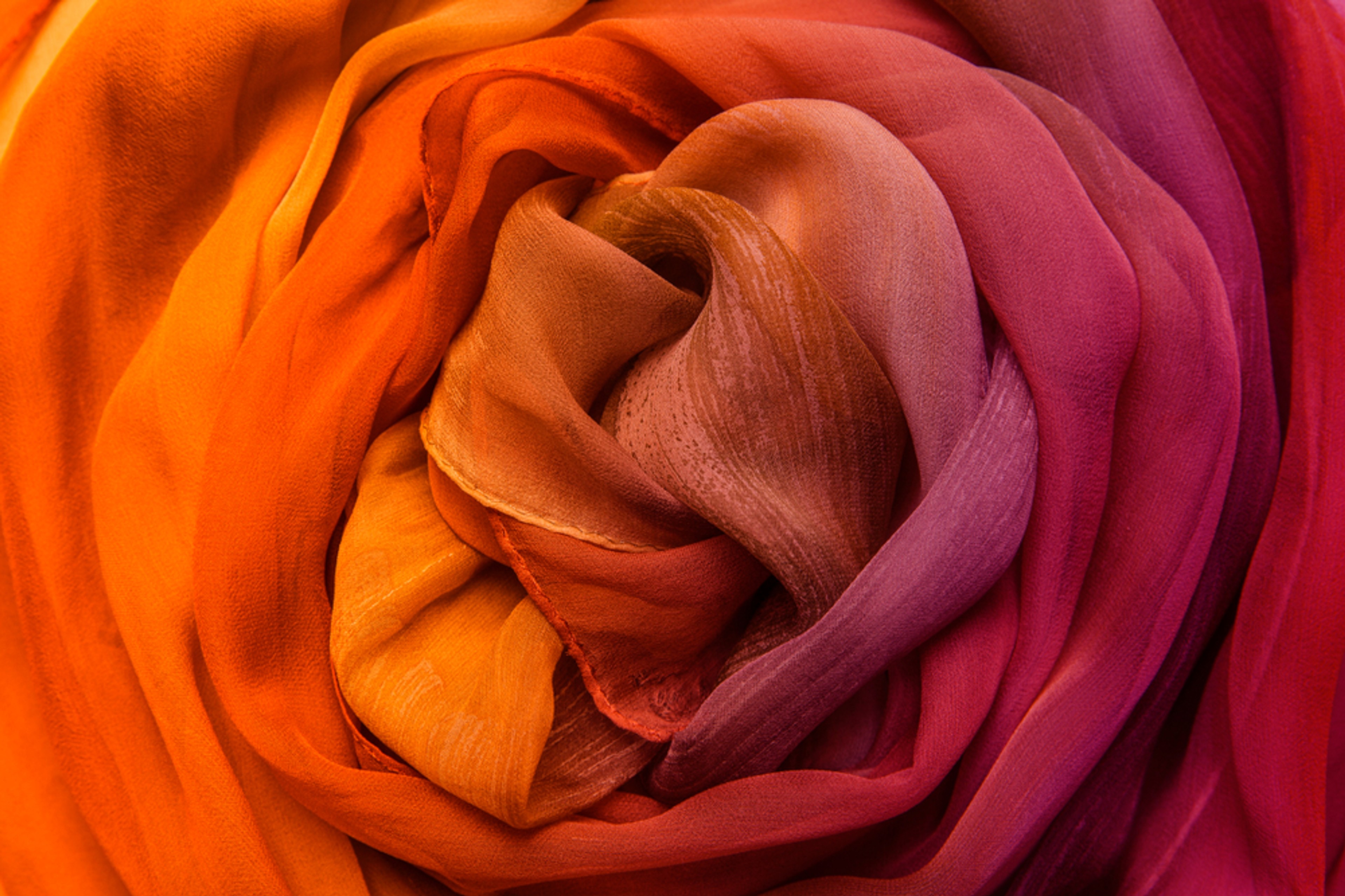 Buying scarves in port can freshen your wardrobe./Shutterstock