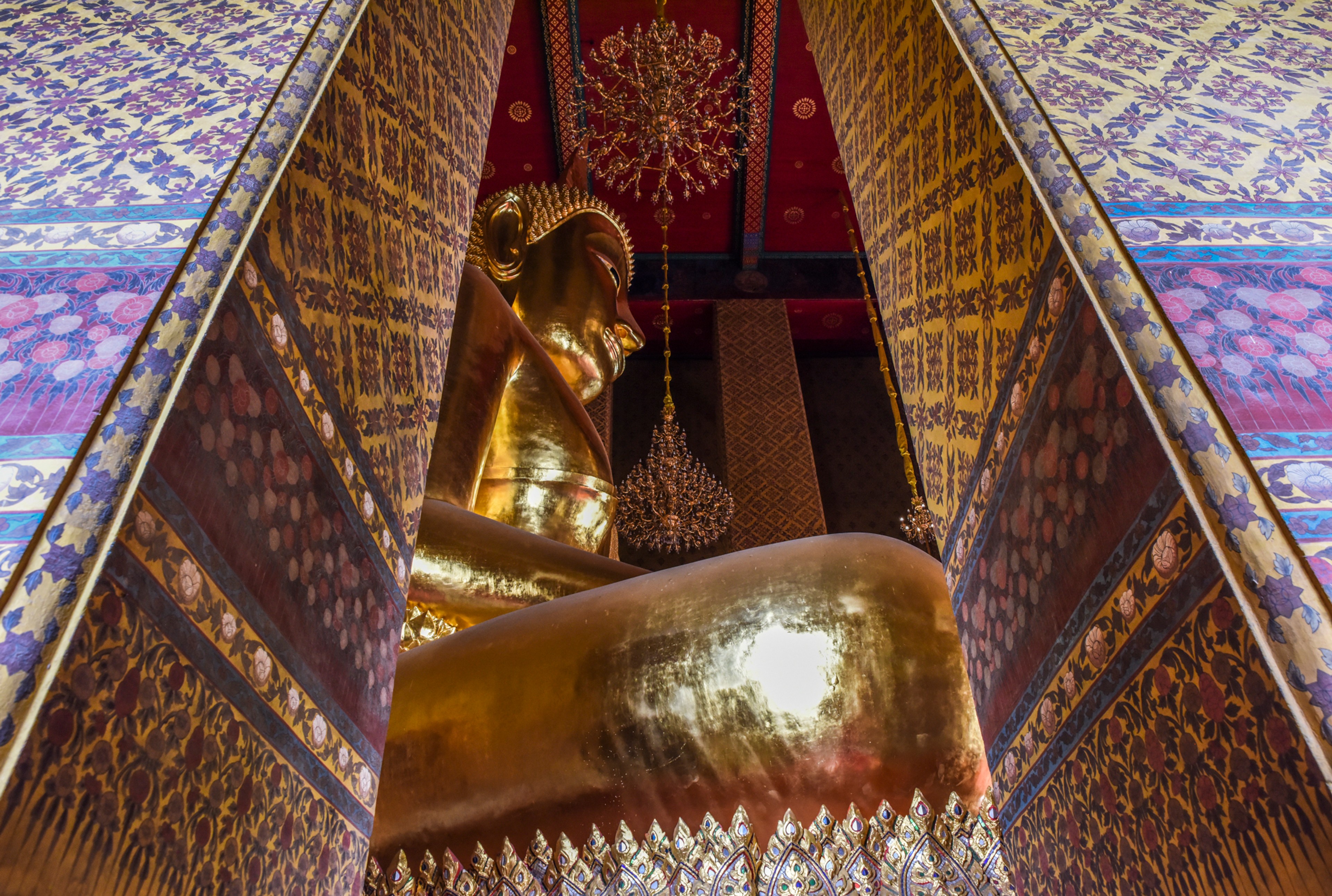 Wat Kalayanamit Woramahawiharn is near the Chao Phraya river in Bangkok./Photo by Ronan O'Connell for Silversea