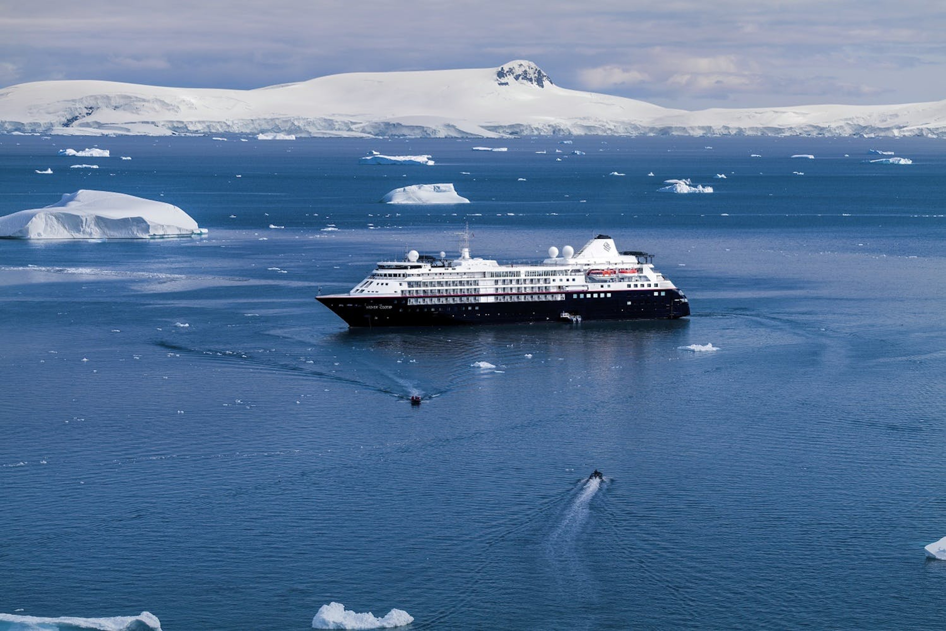Silver Cloud Antarctica, 2019