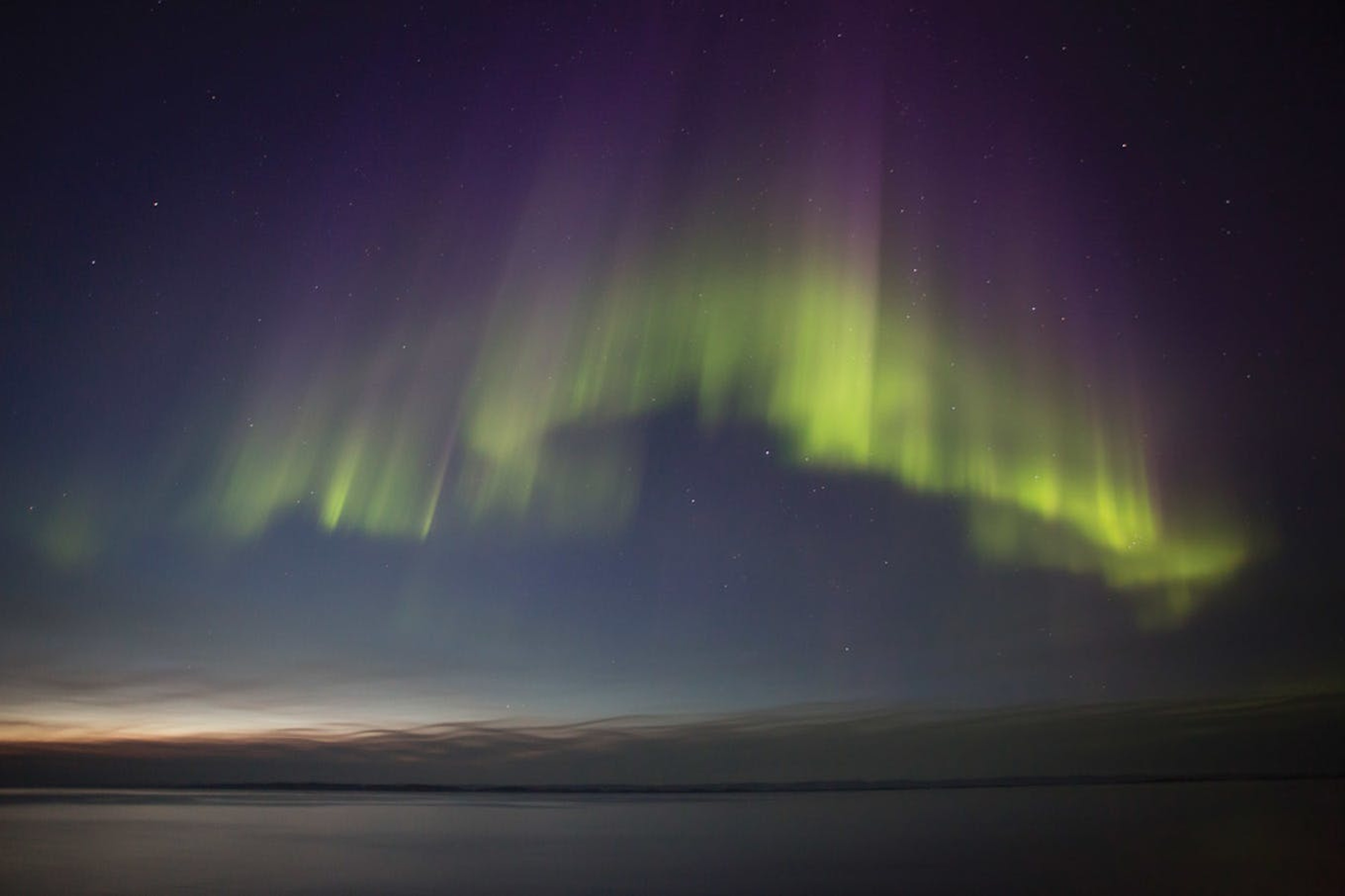 Capturing the different colors of the aurora borealis is an art form./Richard Sidey