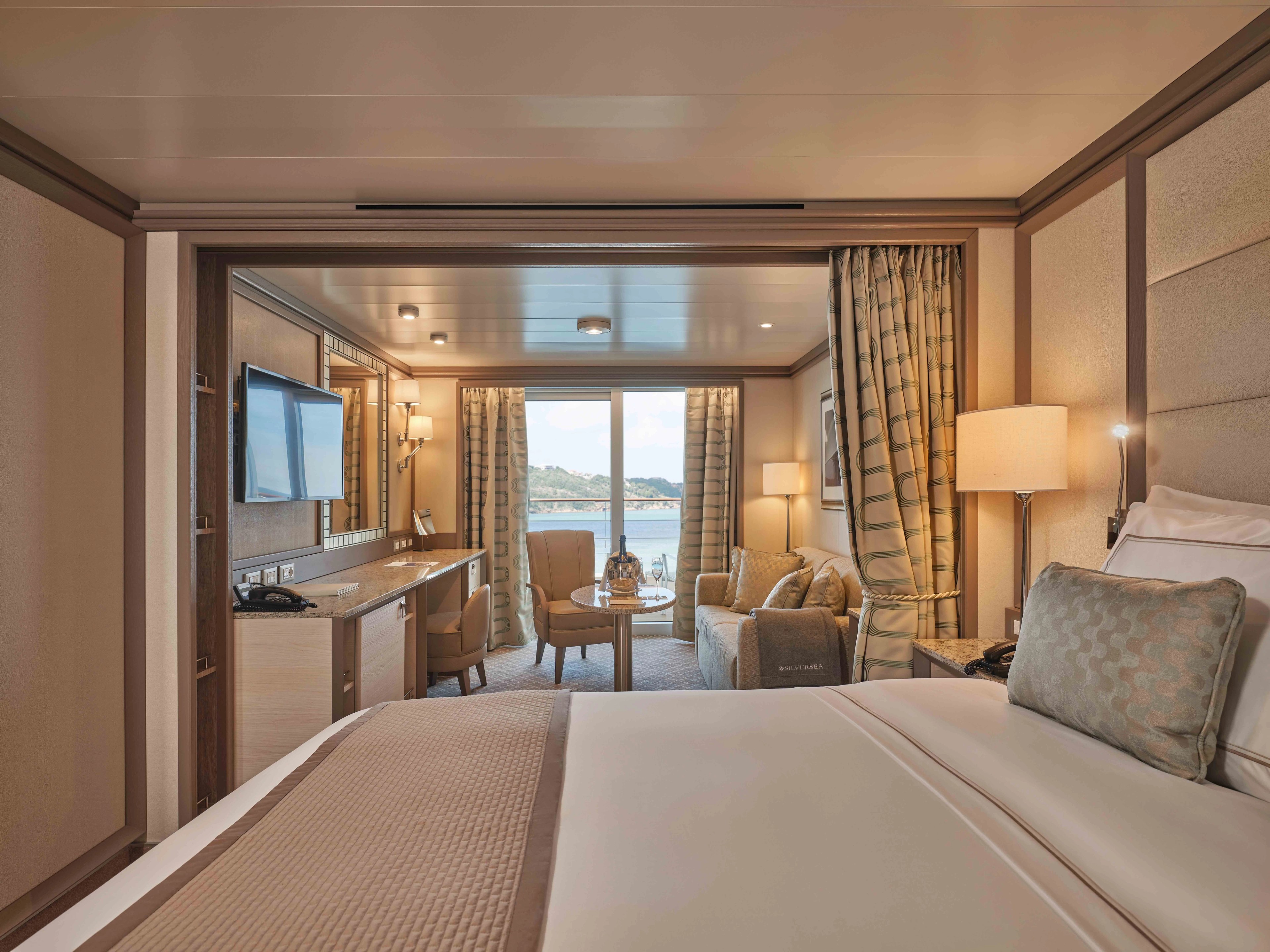 Veranda suite onboard Silversea's Silver Moon./Silversea