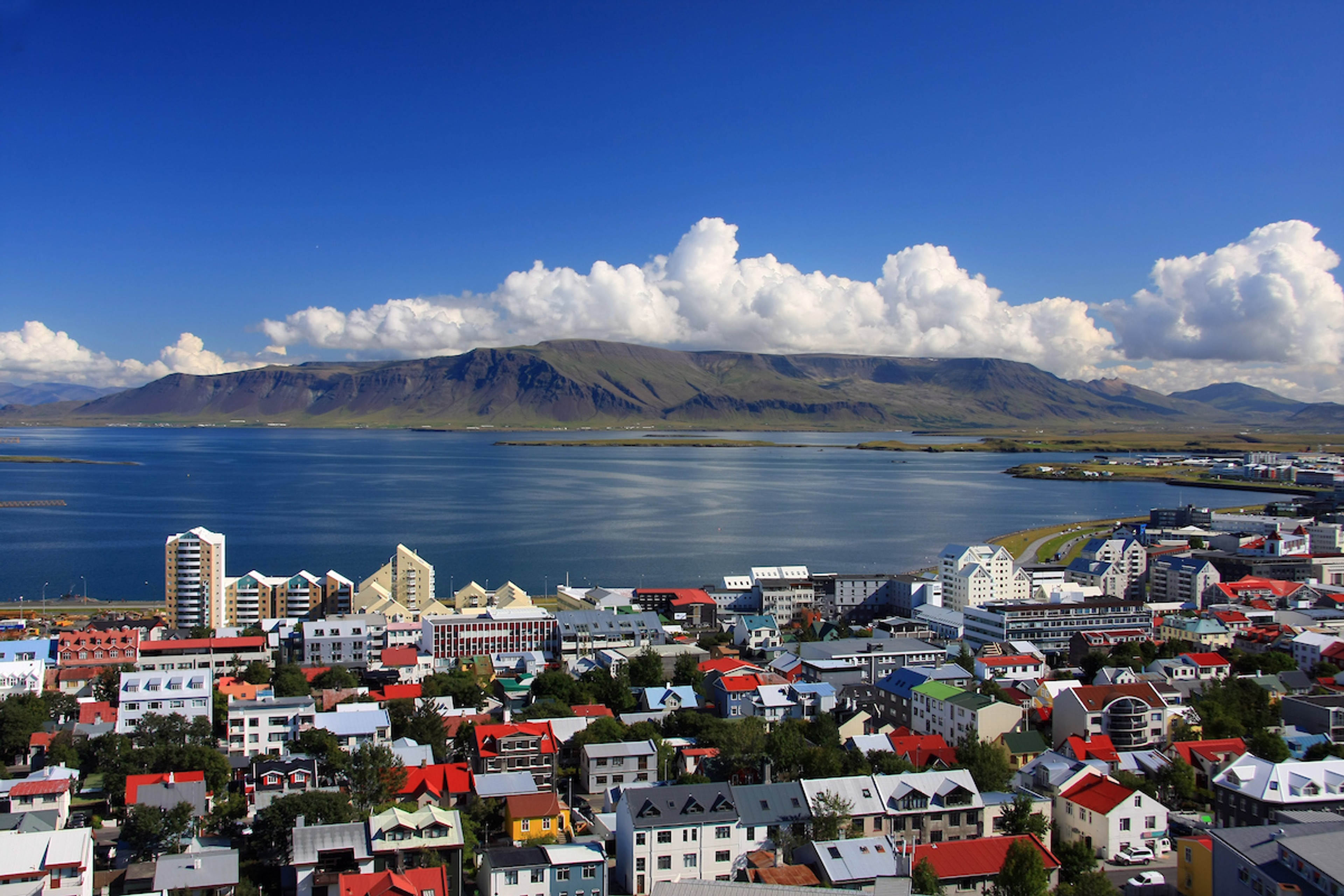 Mount Esja looms in the distance from the shores of Reykjavík./Shutterstock
