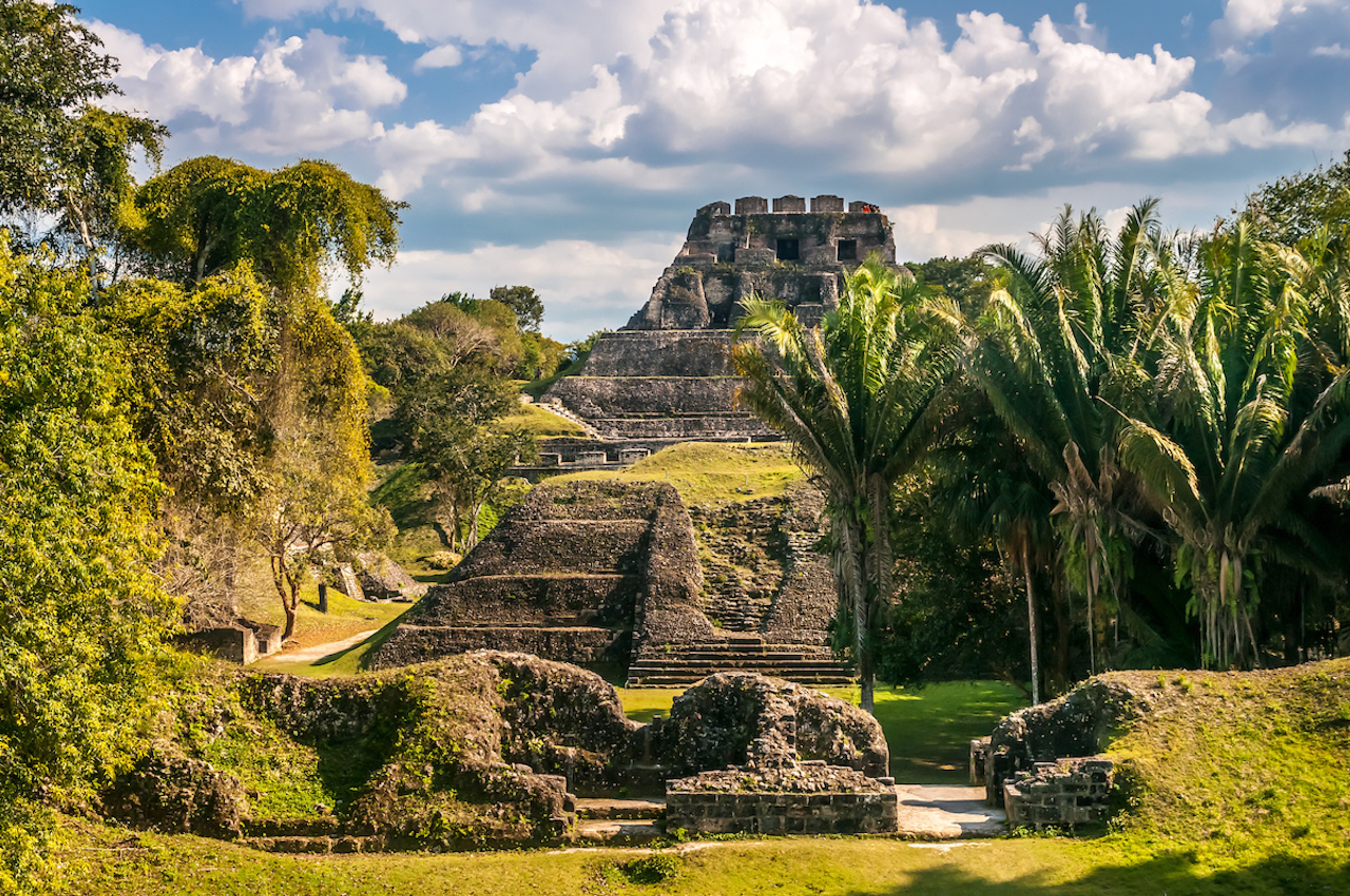 The Mayan ruins of Xunantunich in Belize/Shutterstock