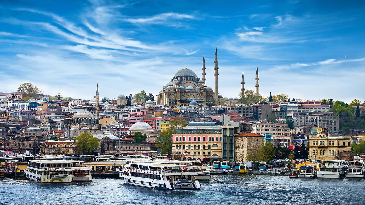 Monuments to Faith and History: Exploring Magnificent Mosques in Istanbul