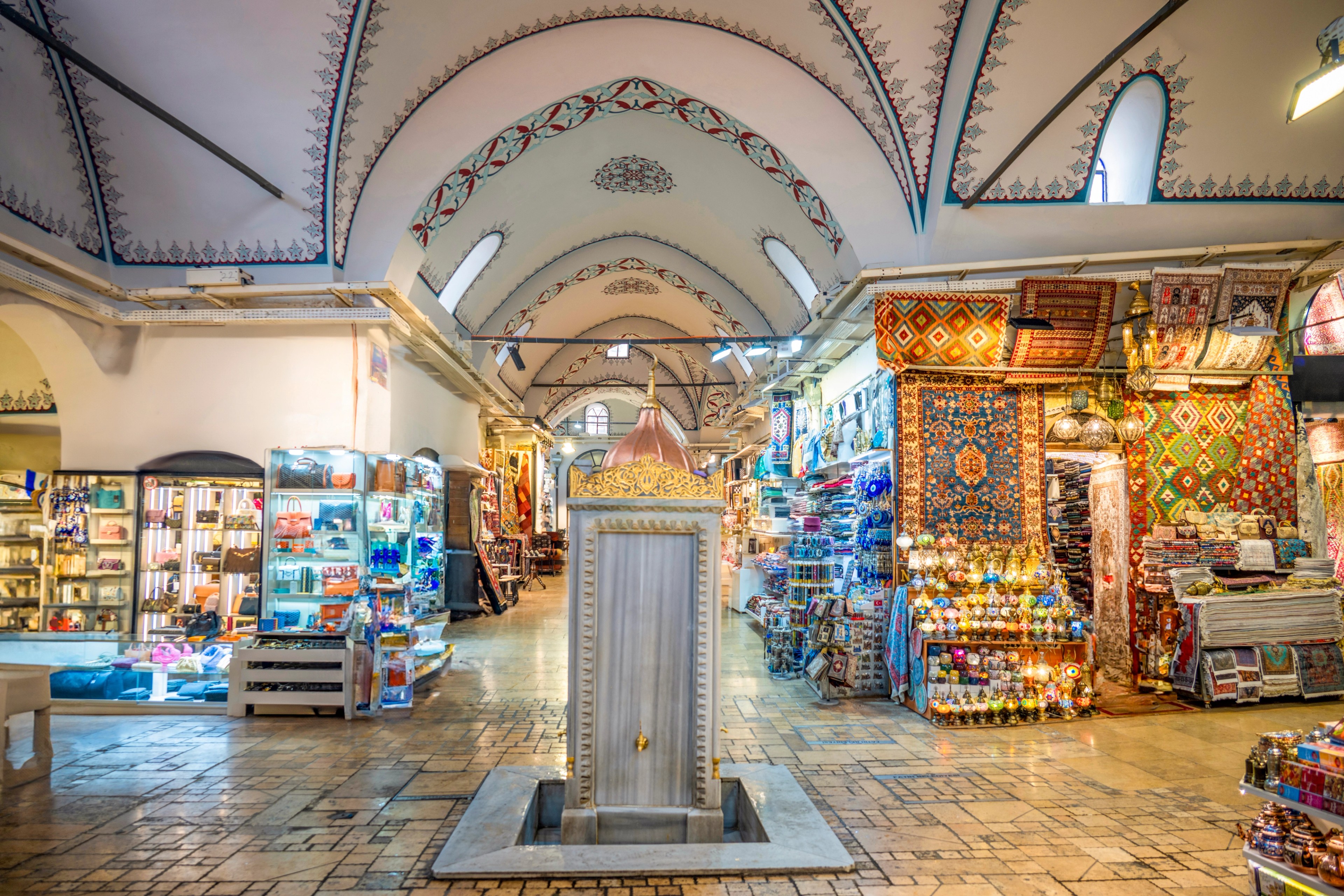 Istanbul's Grand Bazaar dates to the 1400s and was home to Mahmut Paşa Hamamı bath house./Getty Images