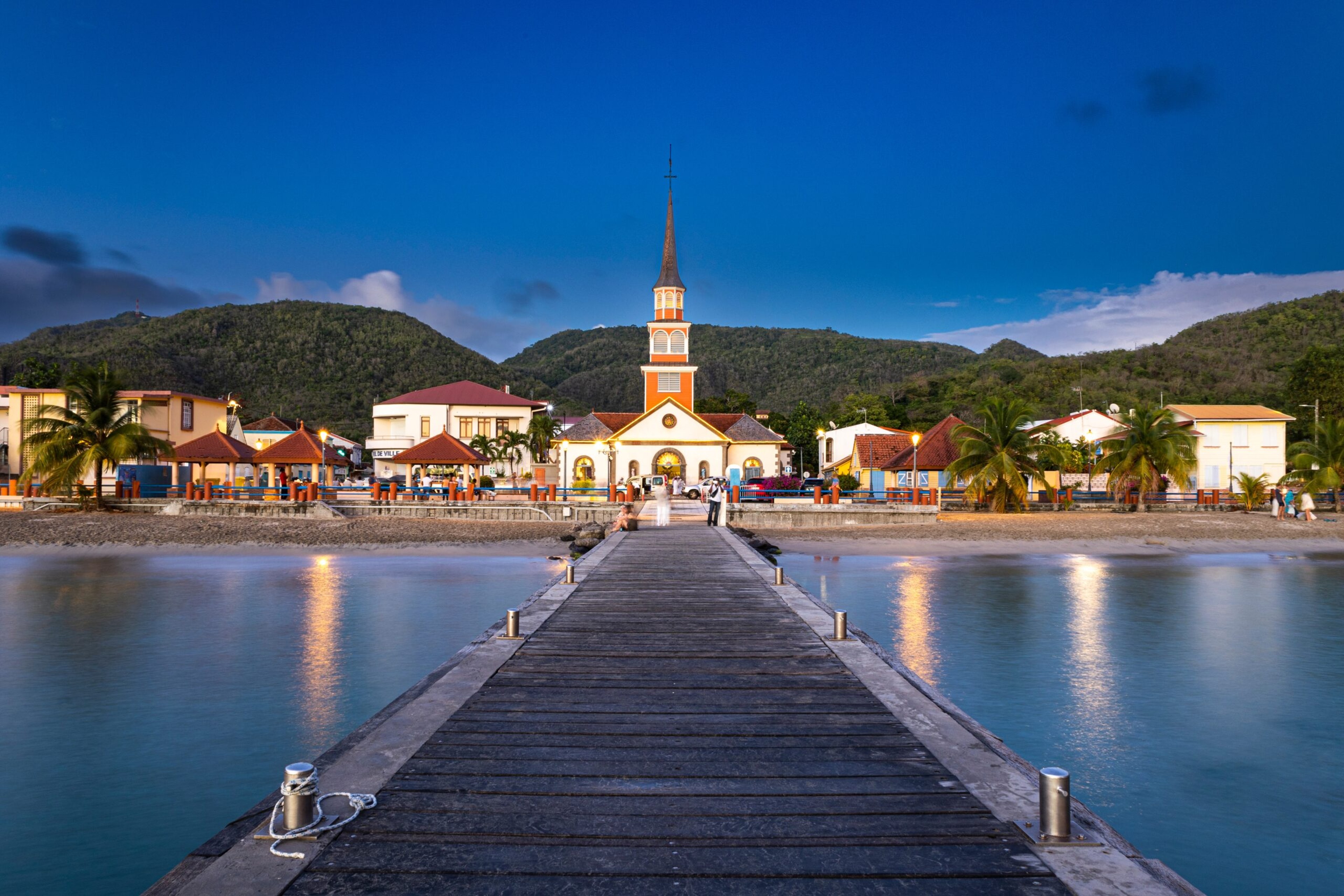 Anse D'arlet church on the French-influenced island of Martinique./Shutterstock
