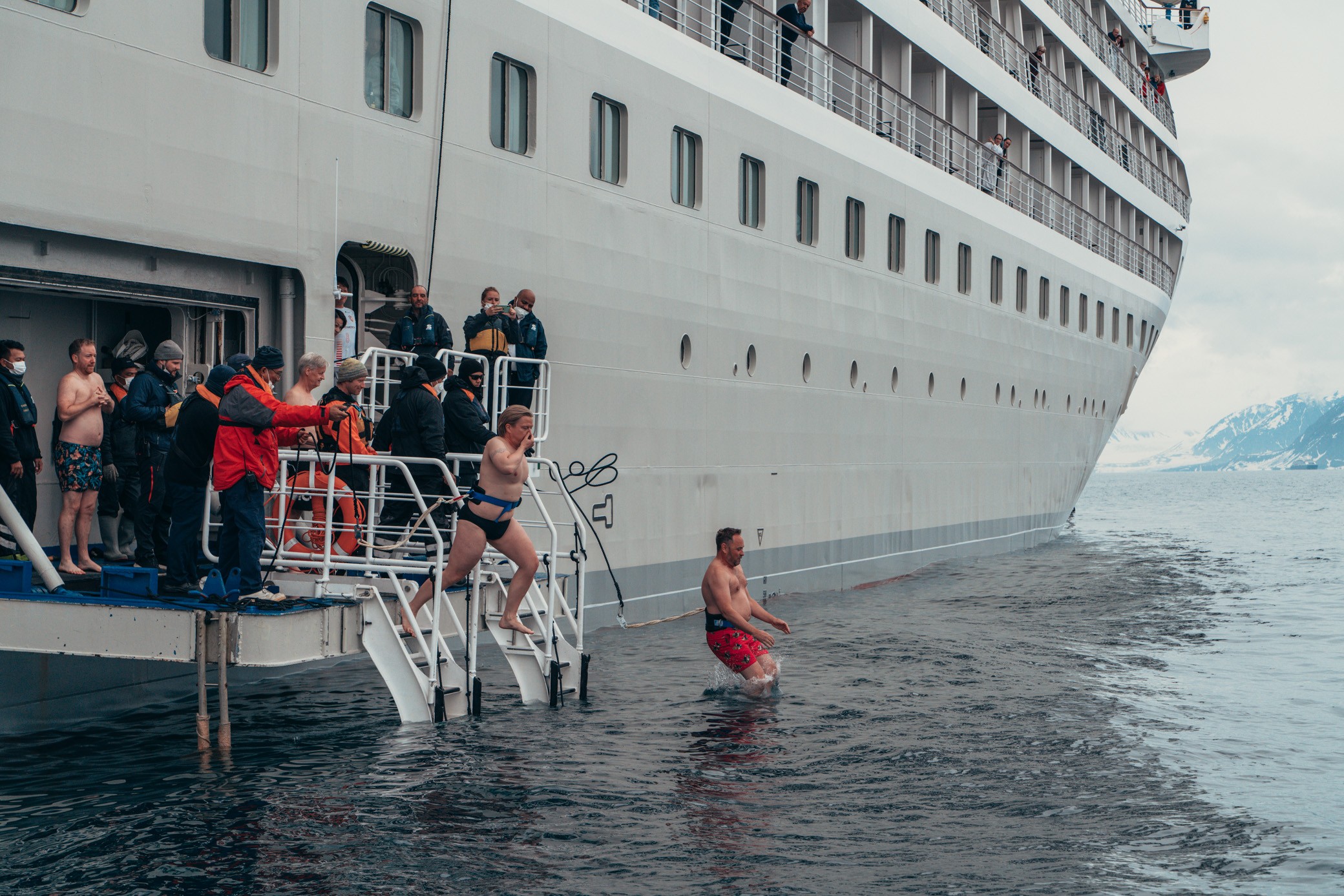 The polar plunge in the Arctic/Photo by Andreas Nuessel for Silversea