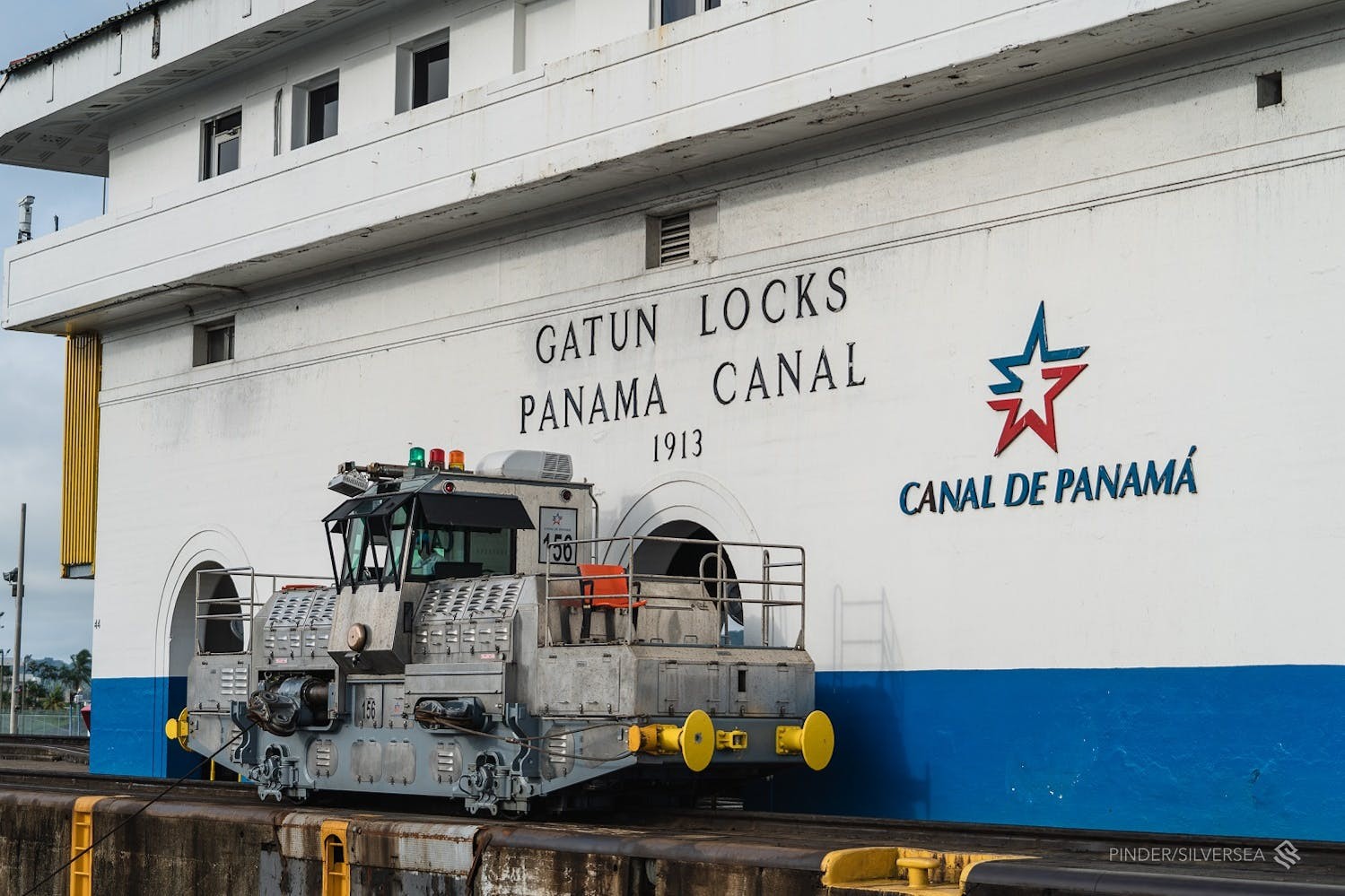 Silver Explorer passes through the Gatun Locks on the Panama Canal/Lewis Harrison-Pinder