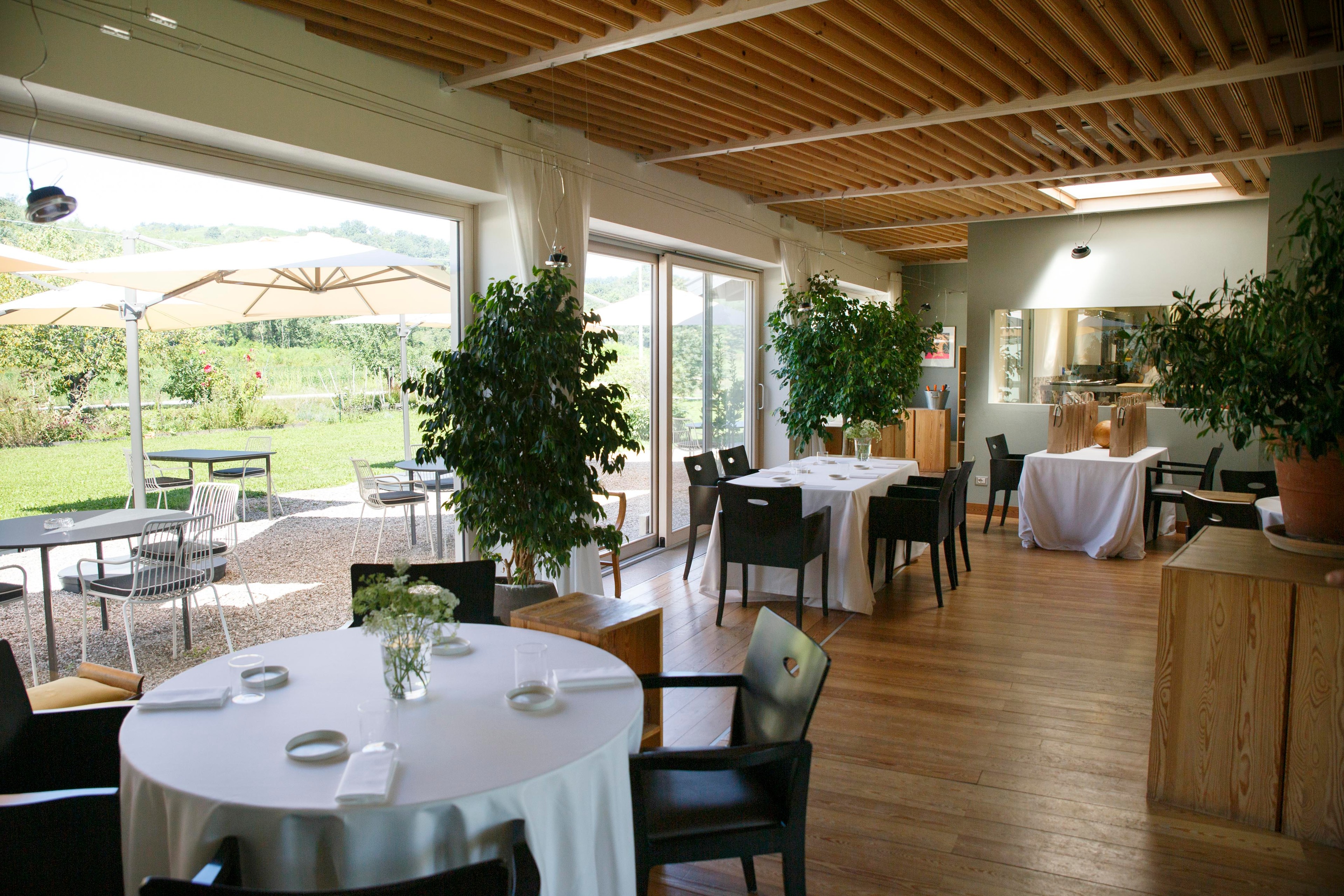 The serene L’Argine a Vencò hosts Silversea's signature S.A.L.T. Experience from the port of Trieste./Silversea