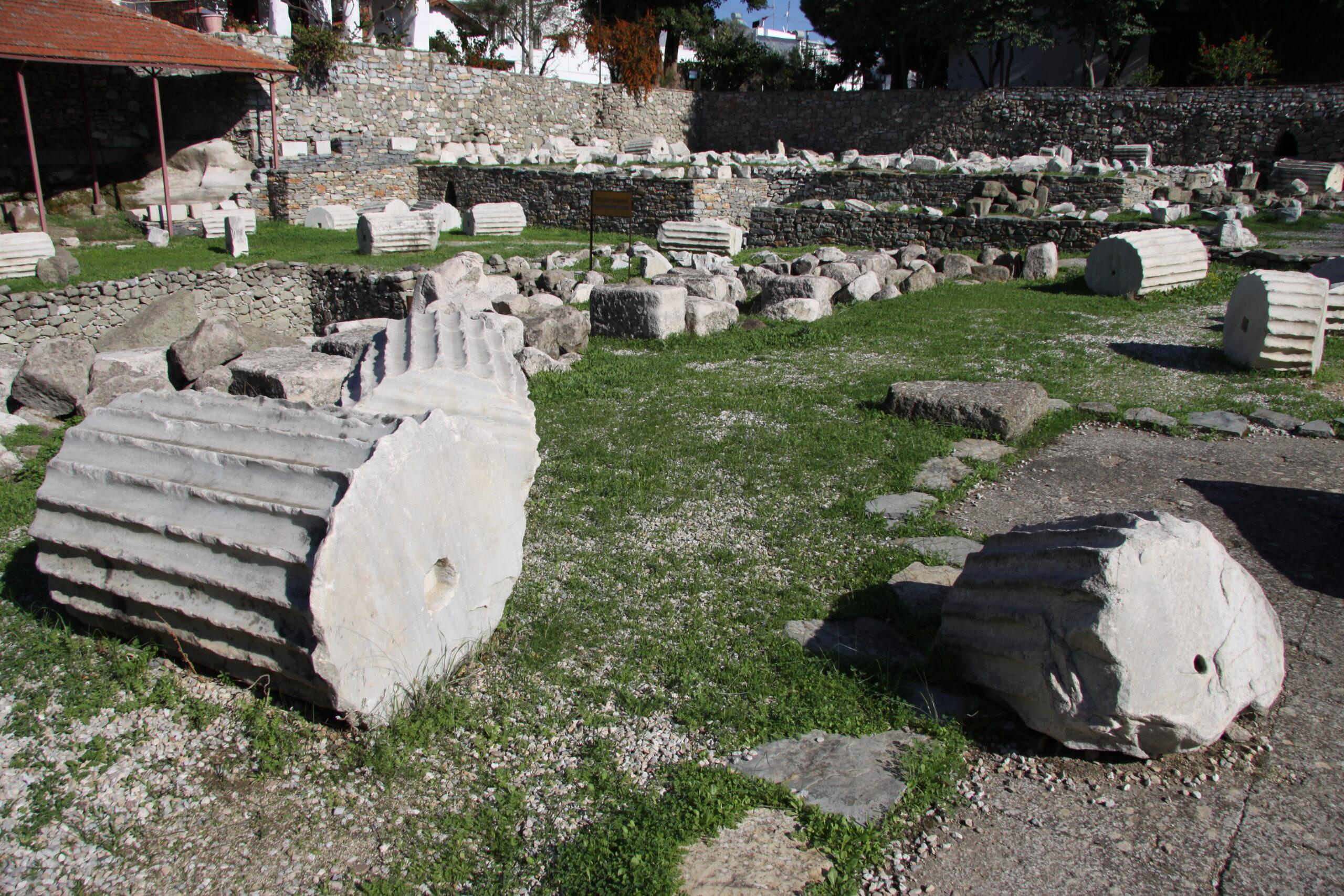 Ruins of the Mausoleum at Halicarnassus, Bodrum, Turkey/Getty Images