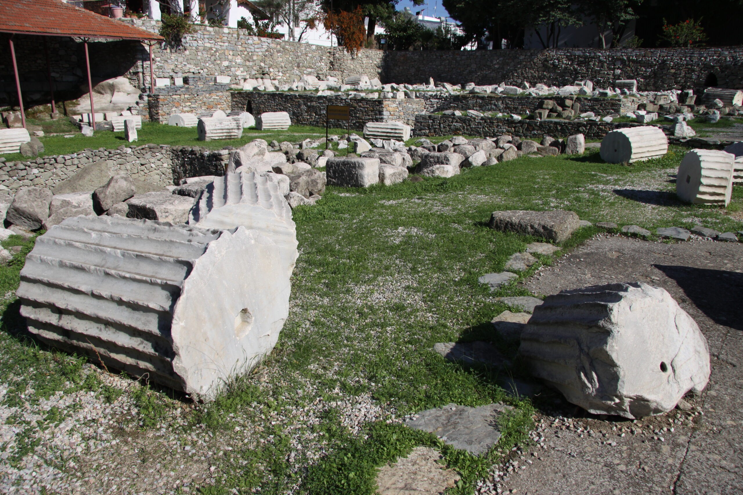 Ruins of the Mausoleum at Halicarnassus, Bodrum, Turkey/Getty Images