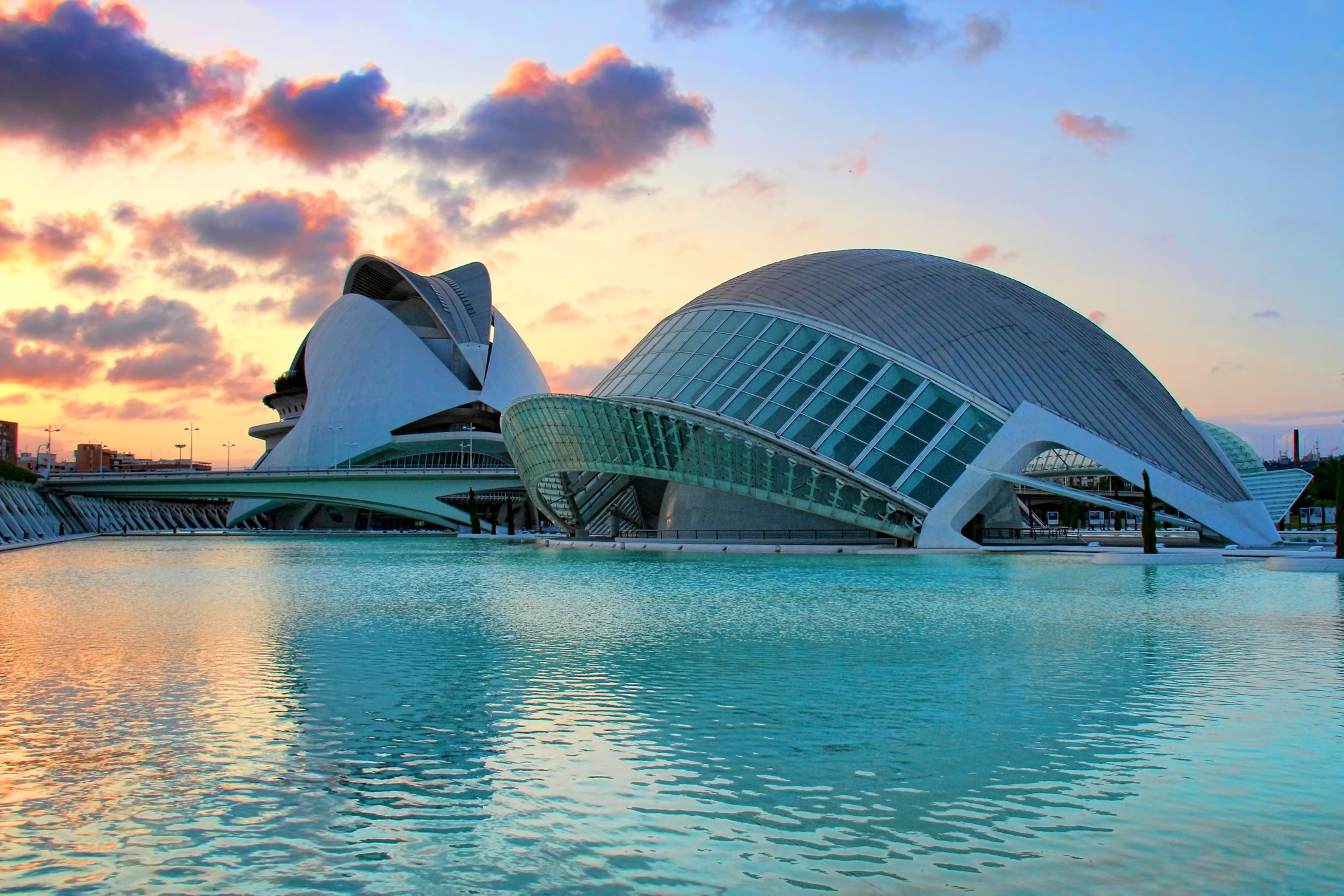 Valencia's City of Art and Sciences reflects the work of Santiago Calatrava and Félix Candela./Wikimedia Commons photo by O Palsson