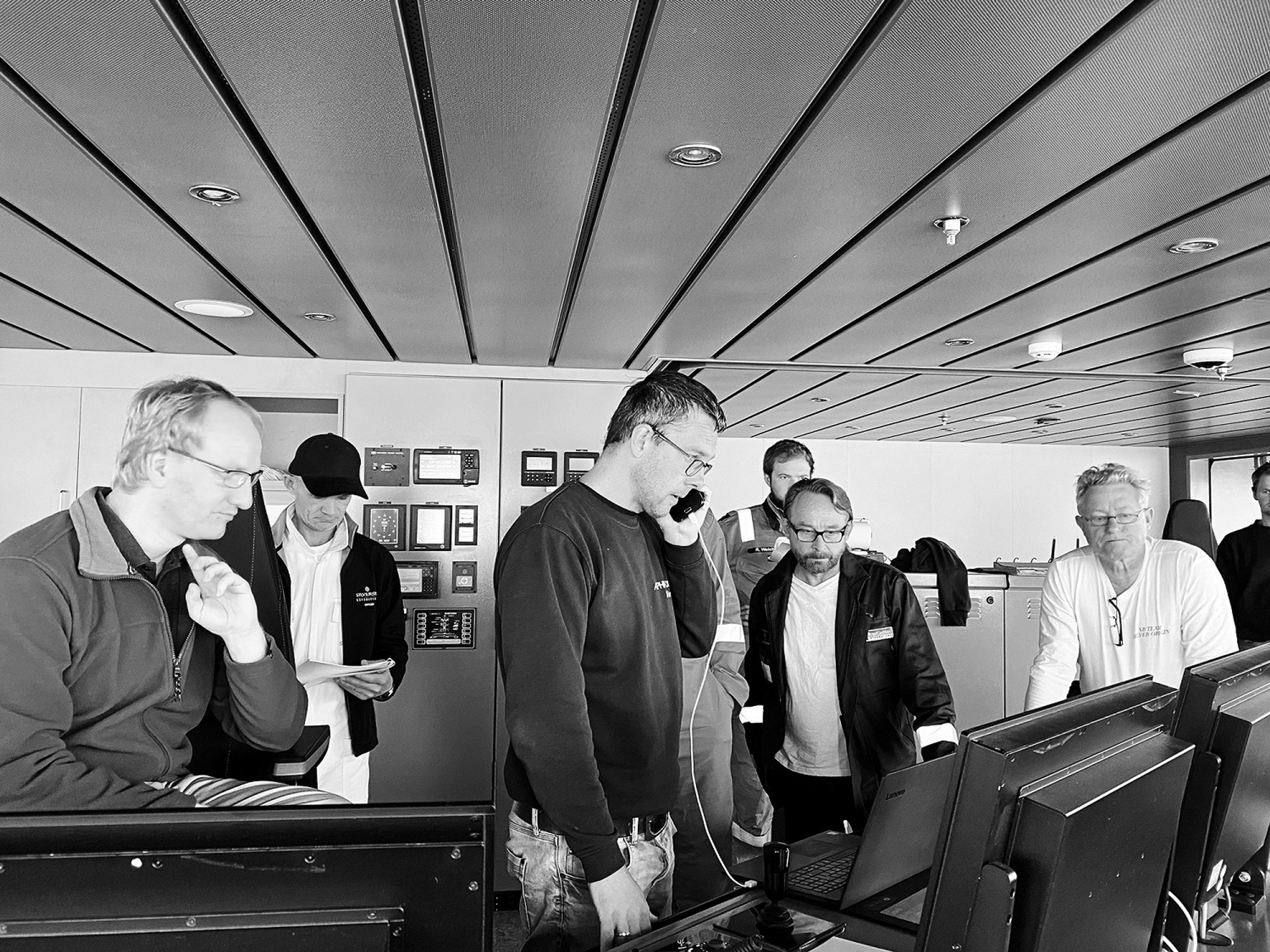 The onboard team monitors progress as an engineer in St. Petersburg, Russia, takes control of the ship/De Hoop Shipyard