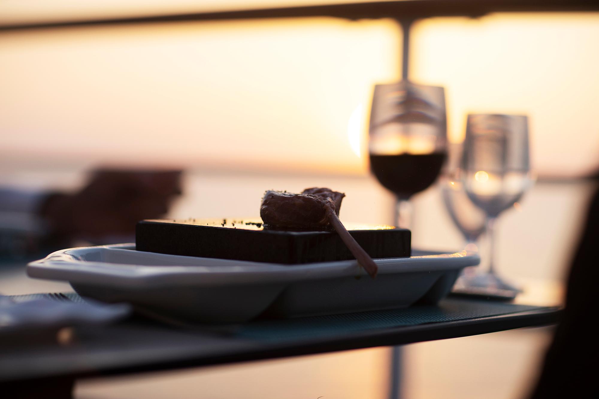 An alfresco dinner on Silversea's Silver Moon/Silversea photo