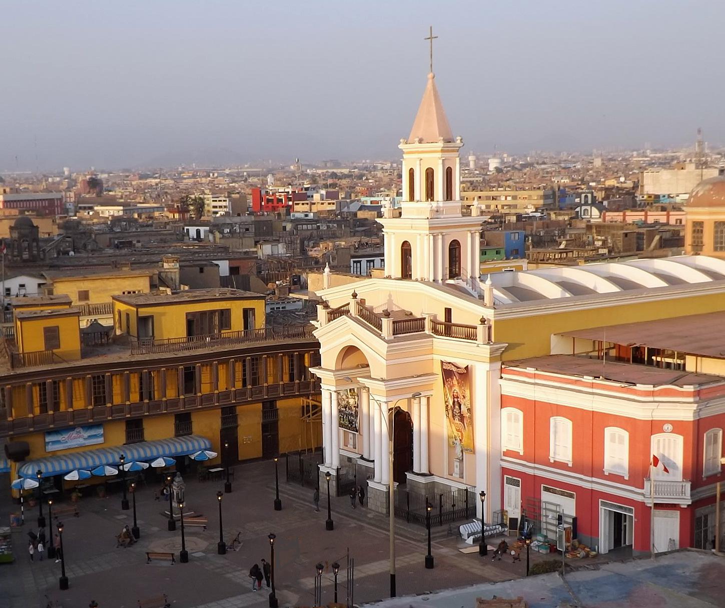 Even the simplest Catholic churches, like this one in Callao, Peru, have rich architectural details./Wikimedia Commons by DORM