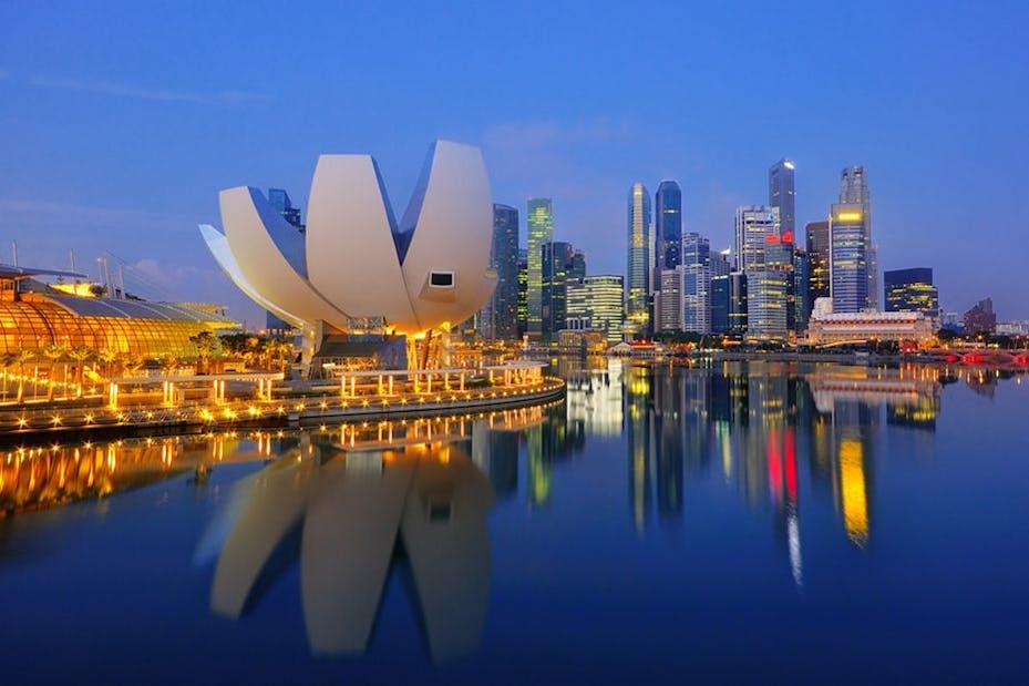 Singapore never fails to dazzle./Shutterstock