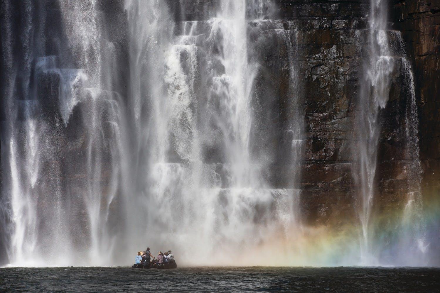 Silversea guests at King George Falls, Kimberley, Australia./Richard Sidey
