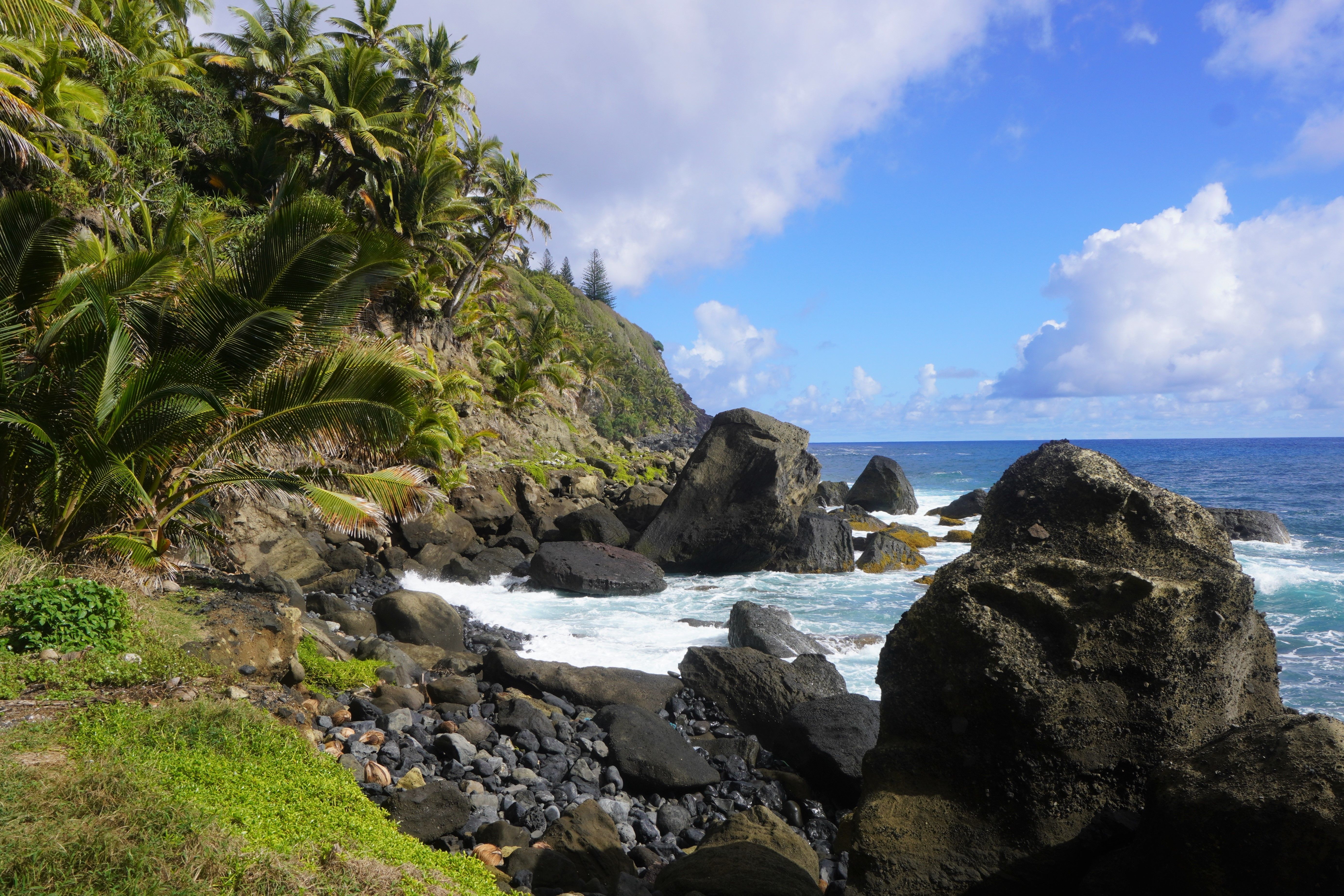 How to Choose Your Cruise: French Polynesia and the South Pacific