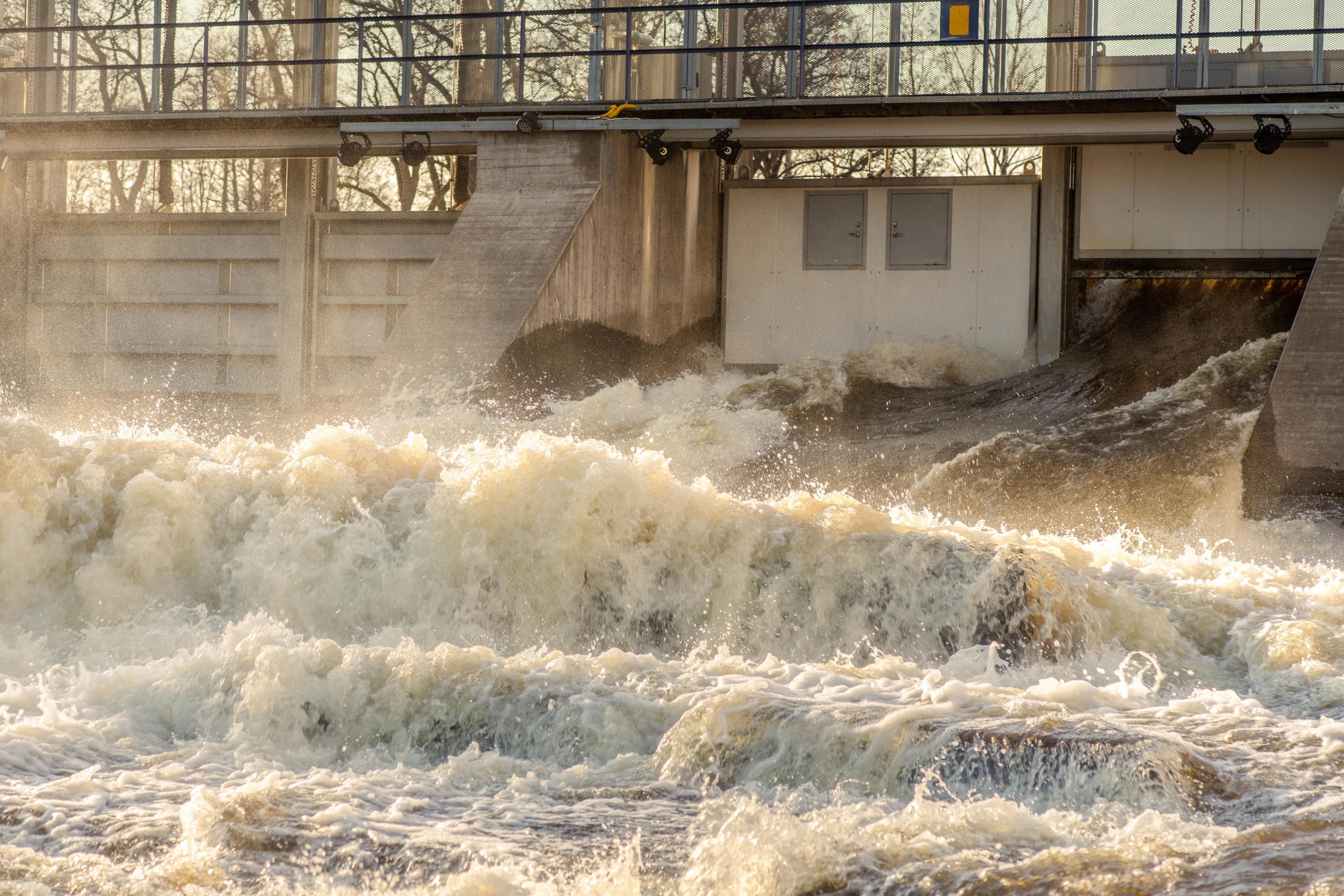 Dam at a hydroelectric power plant in Sweden, huge producer of such energy./Getty Images