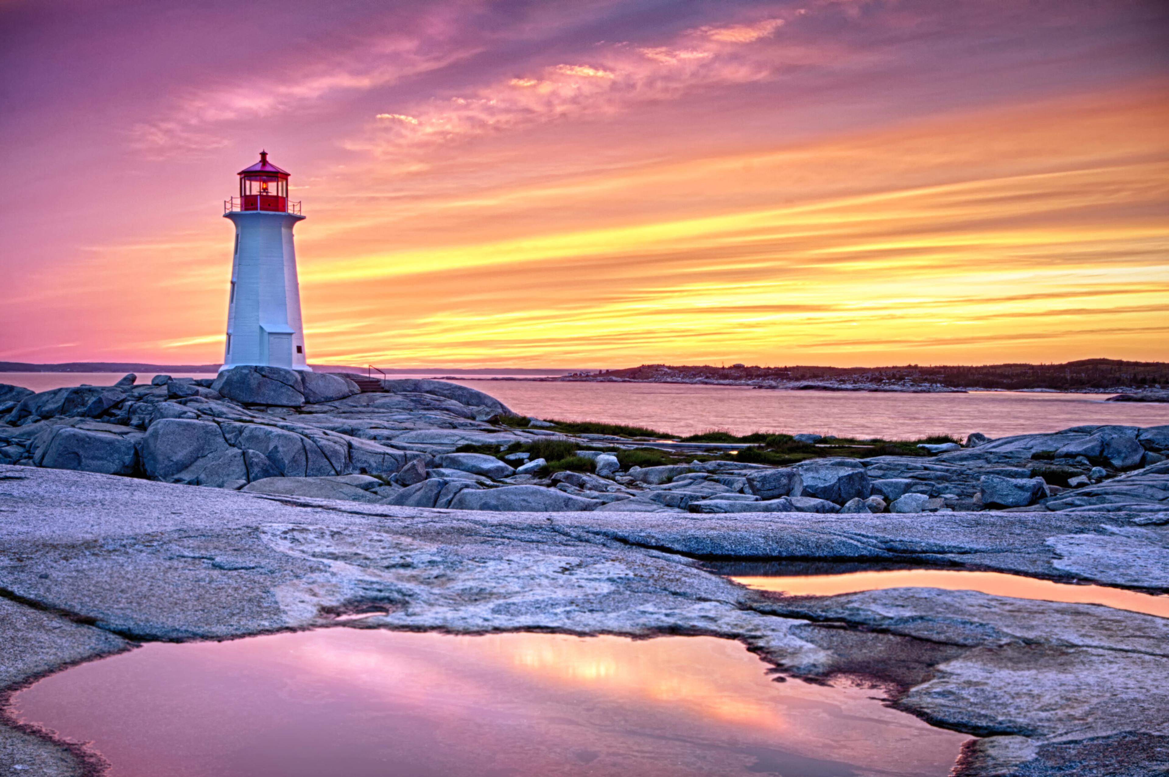 A nice light show at Peggy's Cove on an August evening/Getty Images