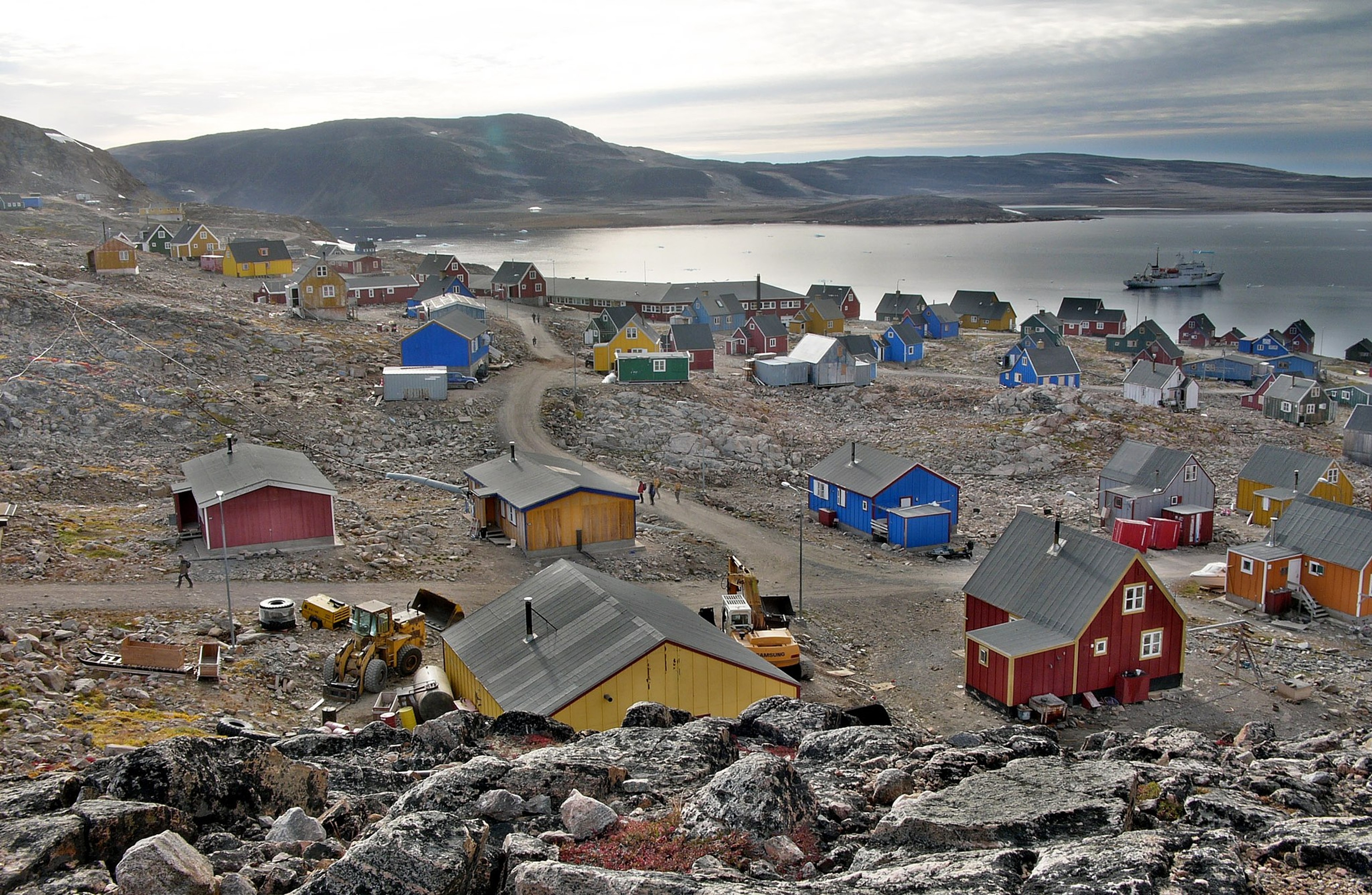 Ittoqqortoormiit, the one town on Greenland's Scoresby Sound./Wikimedia Commons photo by Hannes Grobe, AWI